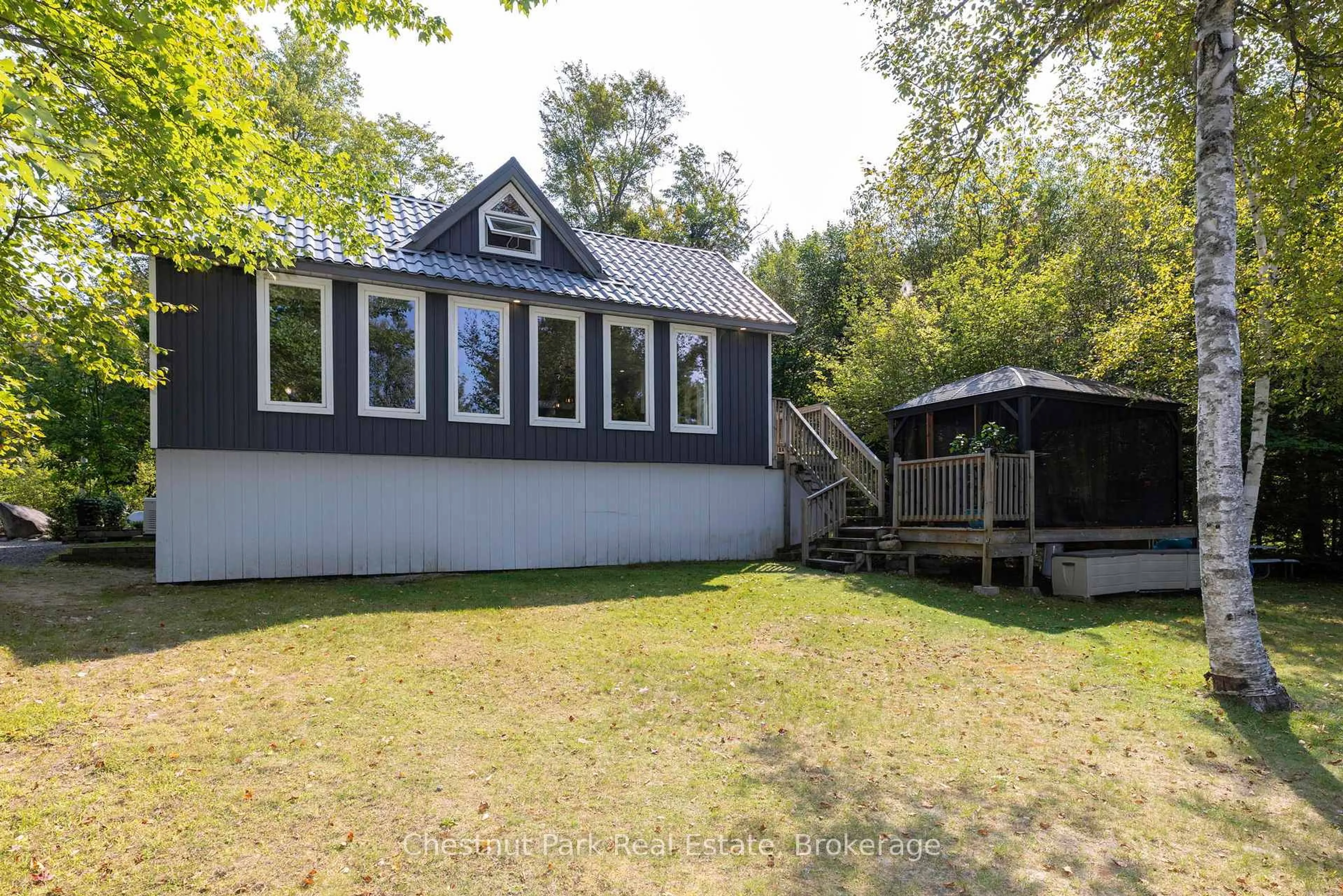 Shed for 954 Dickie Lake Rd, Lake of Bays Ontario P0B 1A0