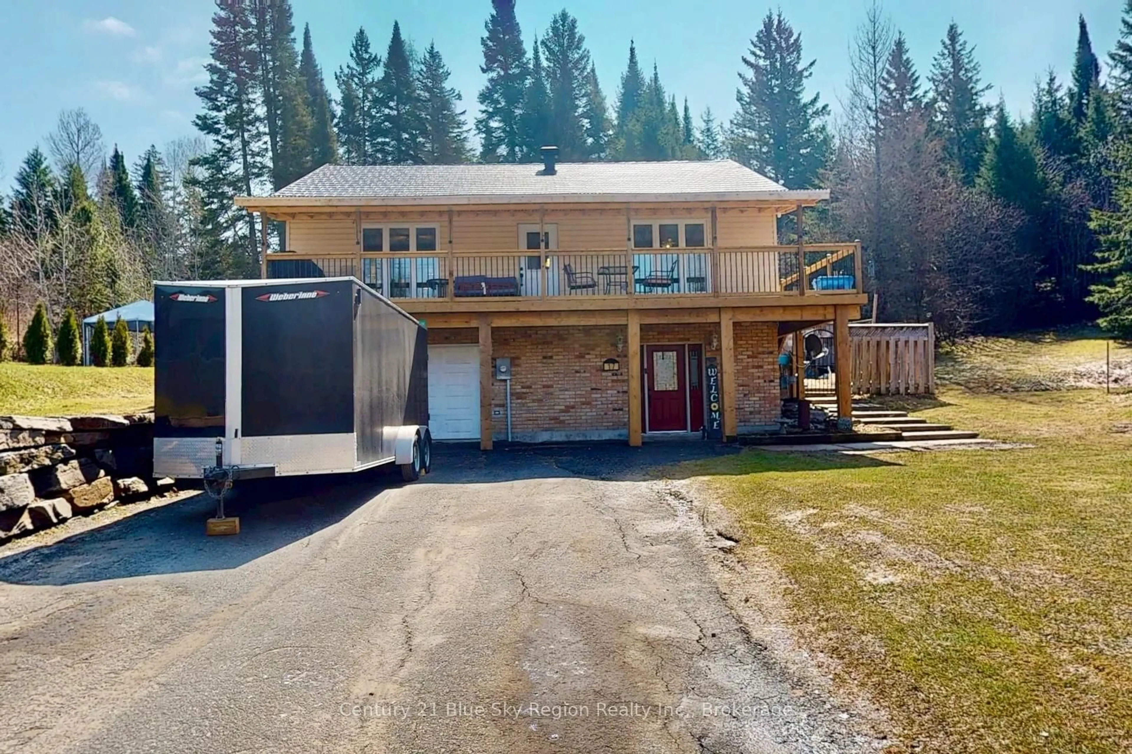 A pic from outside/outdoor area/front of a property/back of a property/a pic from drone, unknown for 17 Cameron St, Burk's Falls Ontario P0A 1C0