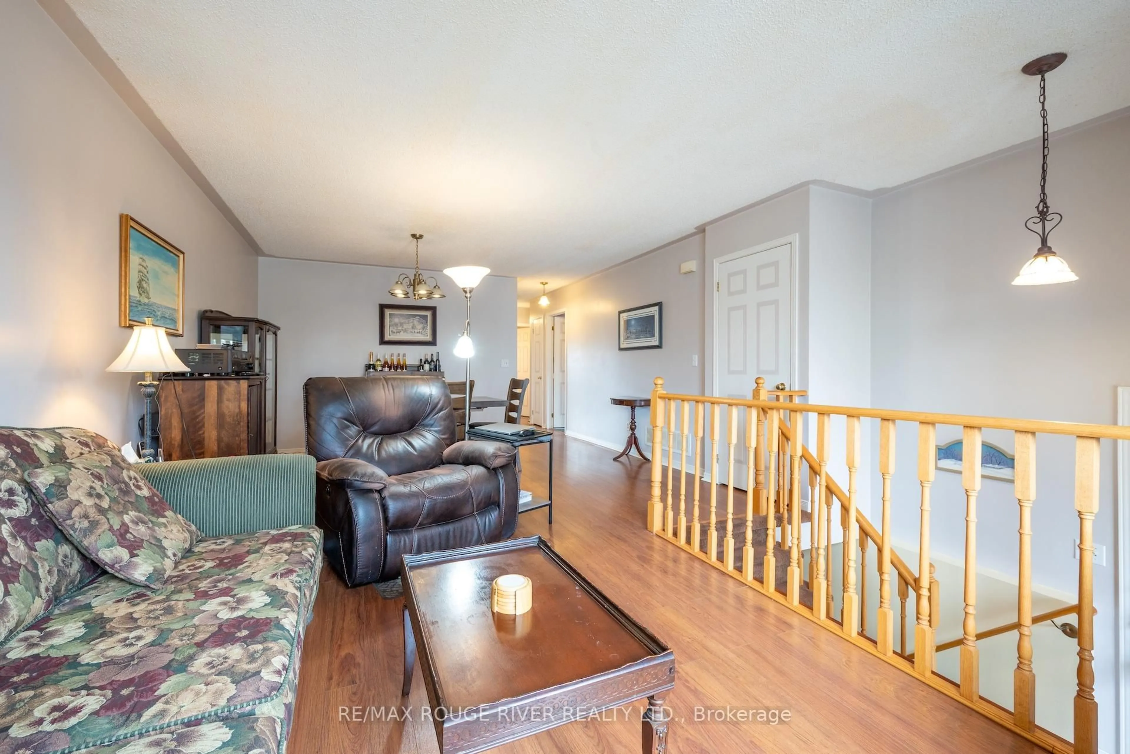 Living room with furniture, unknown for 523 Wilson Rd, Cobourg Ontario K9A 5P7
