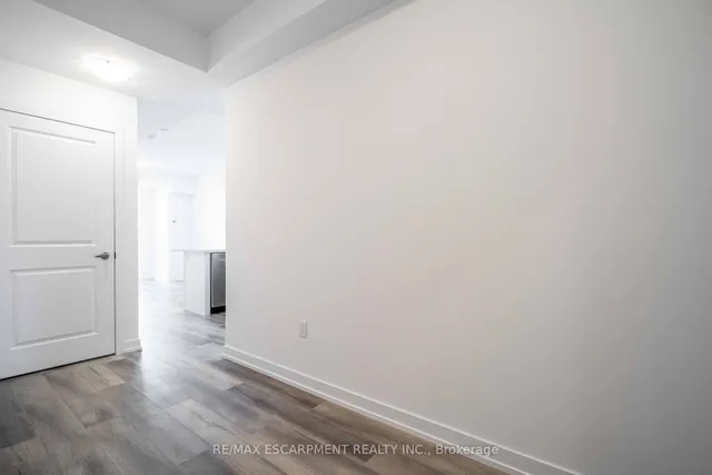 Additional property image - 470 Dundas St Unit 405