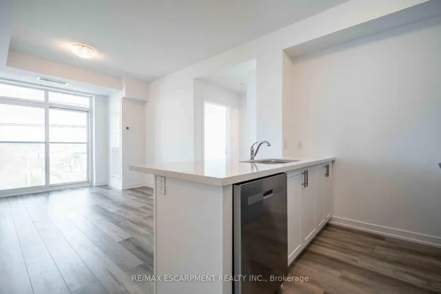 Additional property image - 470 Dundas St Unit 405