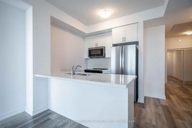 Additional property image - 470 Dundas St Unit 405