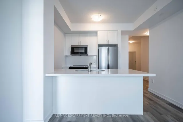 Additional property image - 470 Dundas St Unit 405