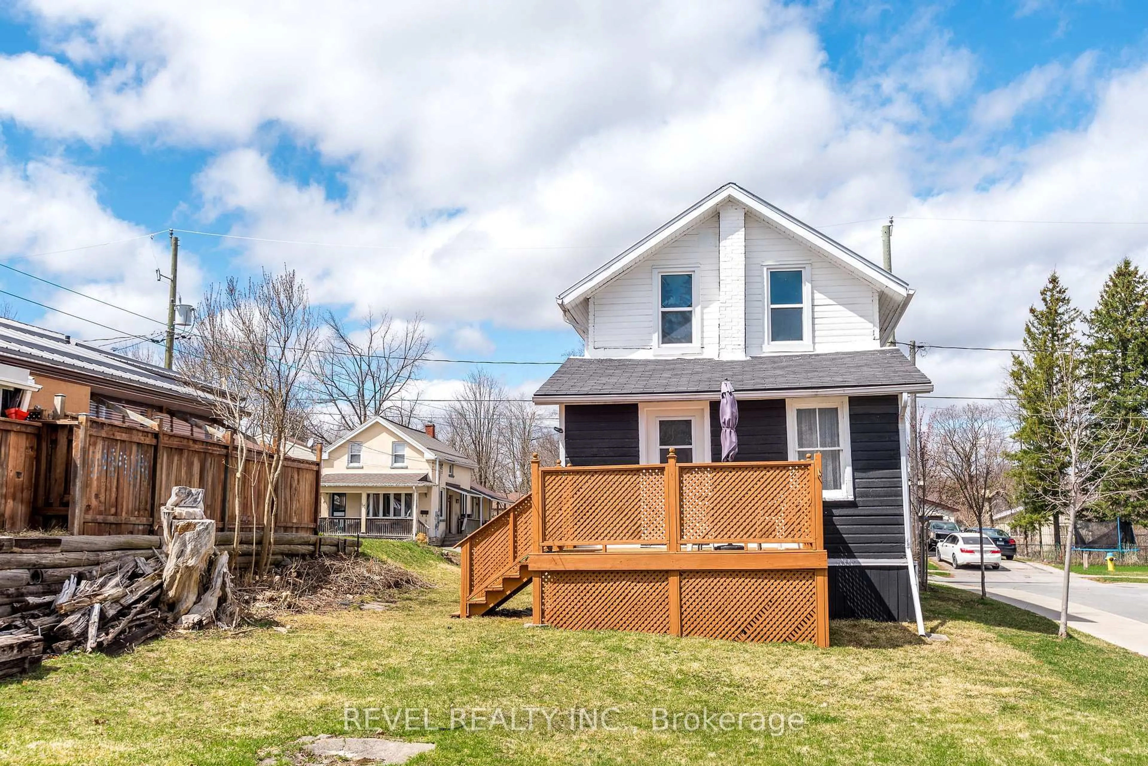Home with vinyl exterior material, street for 11 Vimy Rd, Kawartha Lakes Ontario K9V 2S4