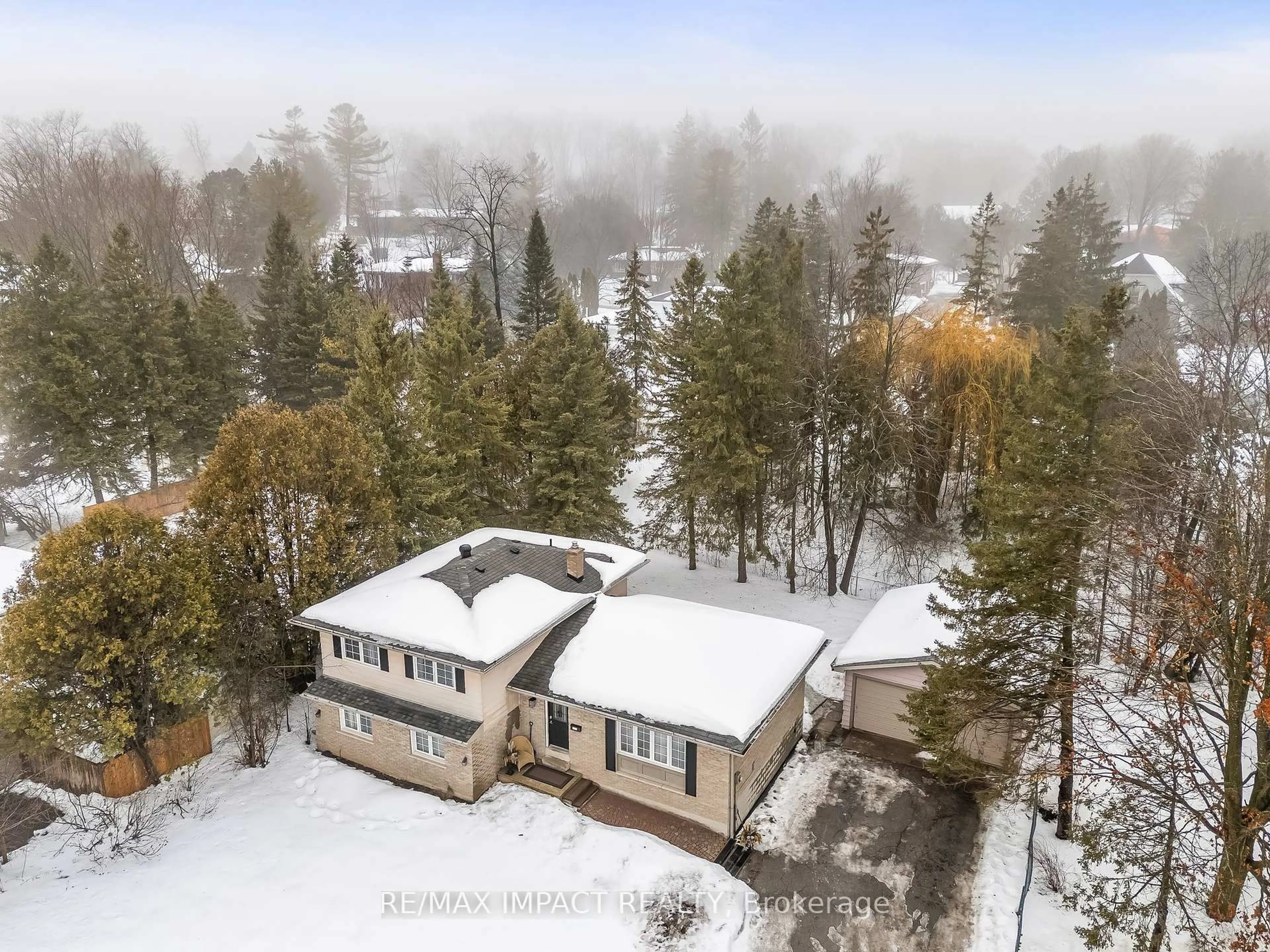 A pic from outside/outdoor area/front of a property/back of a property/a pic from drone, mountain view for 1158 Weller St, Peterborough West Ontario K9J 7M8