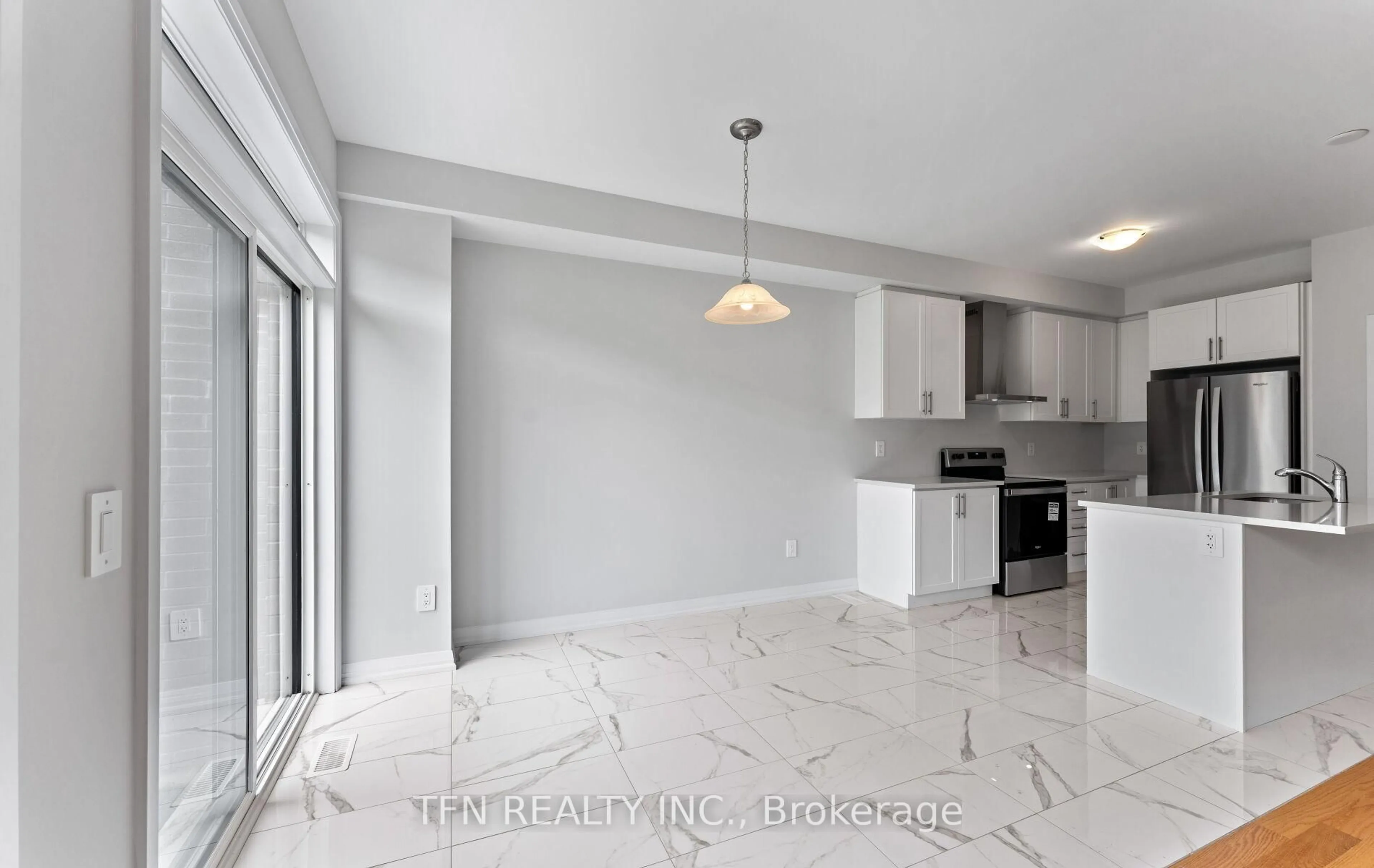 Open concept kitchen, ceramic/tile floor for 15 Keenan St, Kawartha Lakes Ontario K9V 6C2