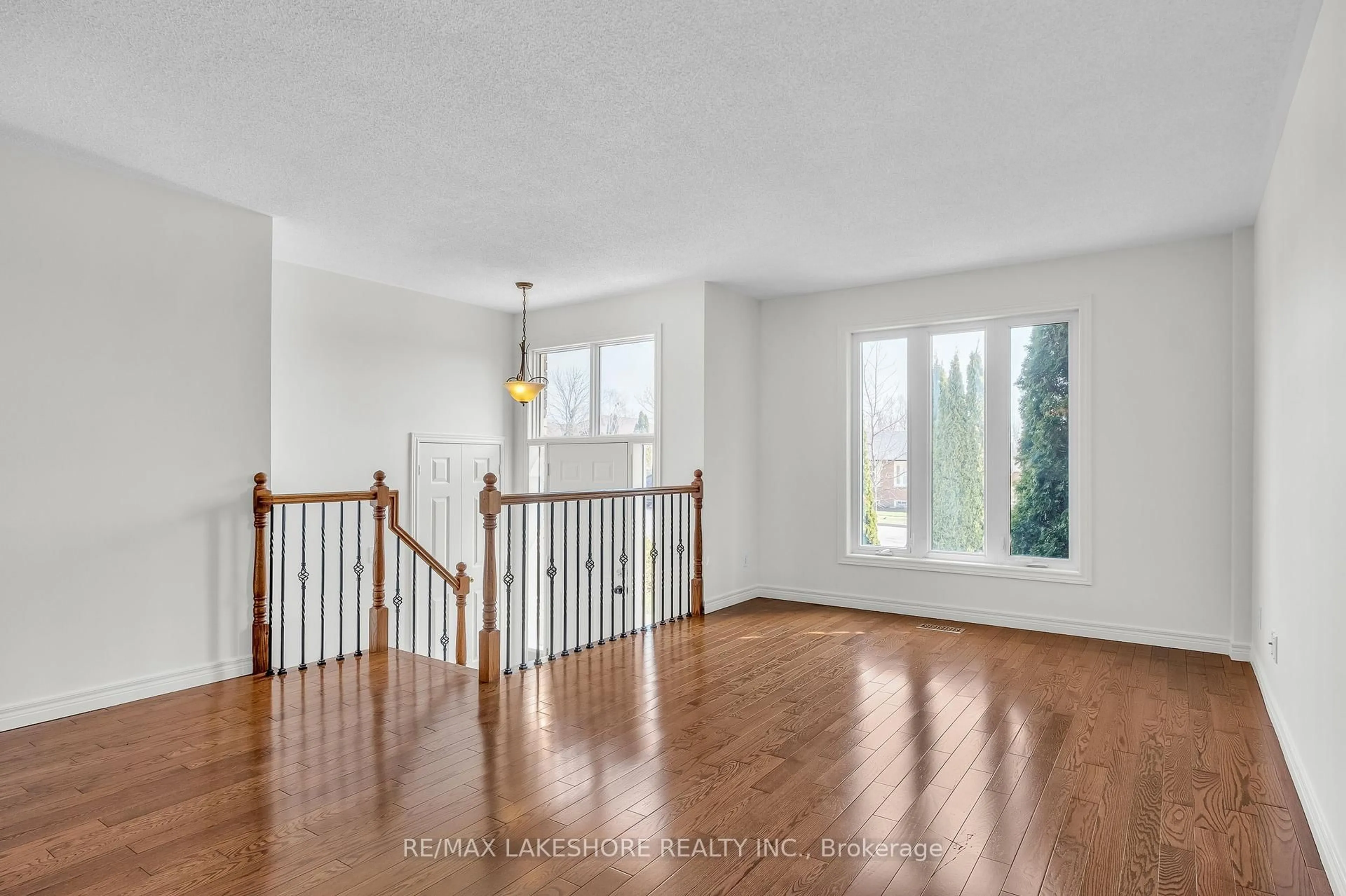 Unknown for 739 GREER Cres, Cobourg Ontario K9A 5N7