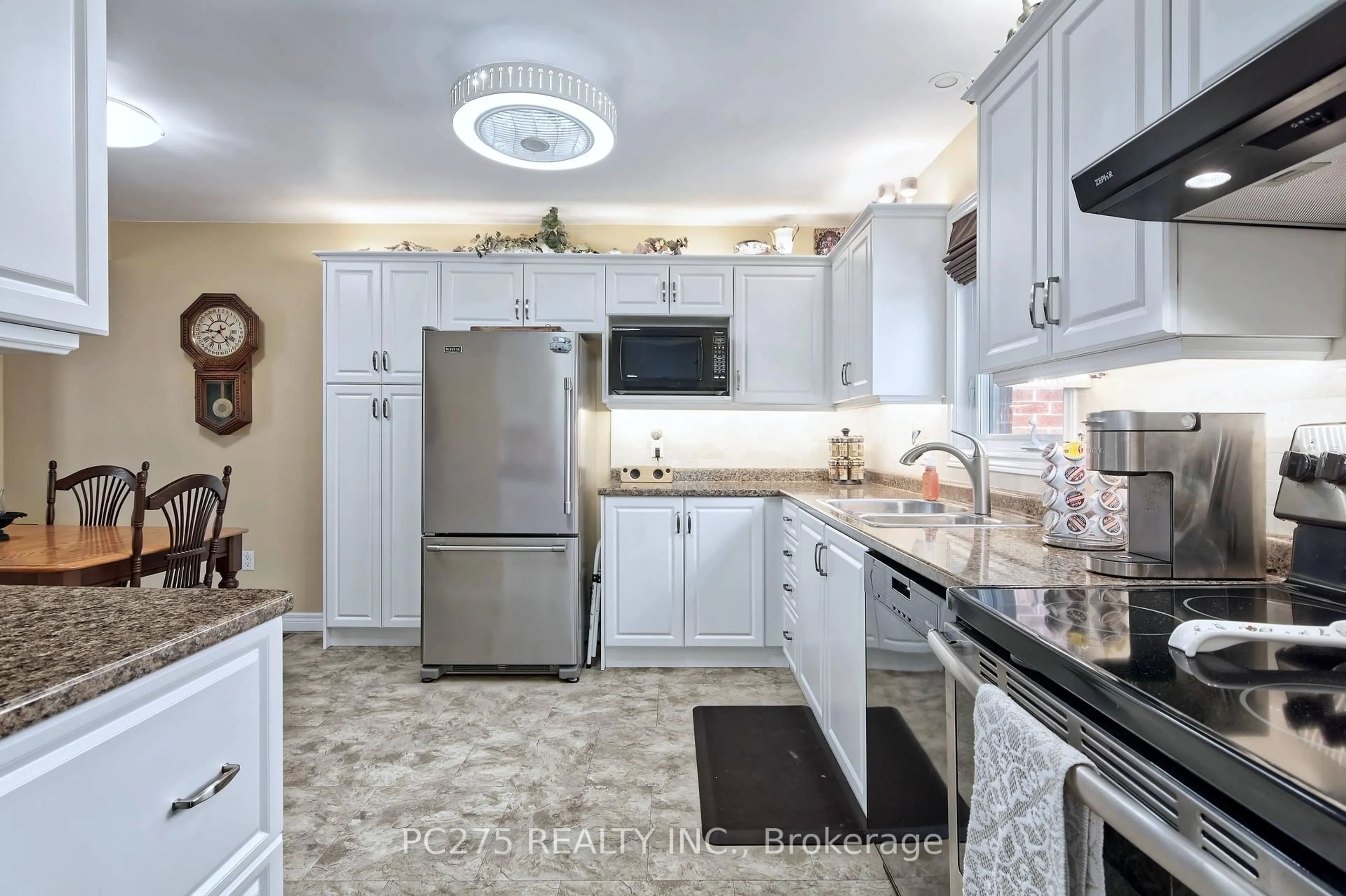 Open concept kitchen, ceramic/tile floor for 511 Admiral Dr #60, London East Ontario N5V 4R4