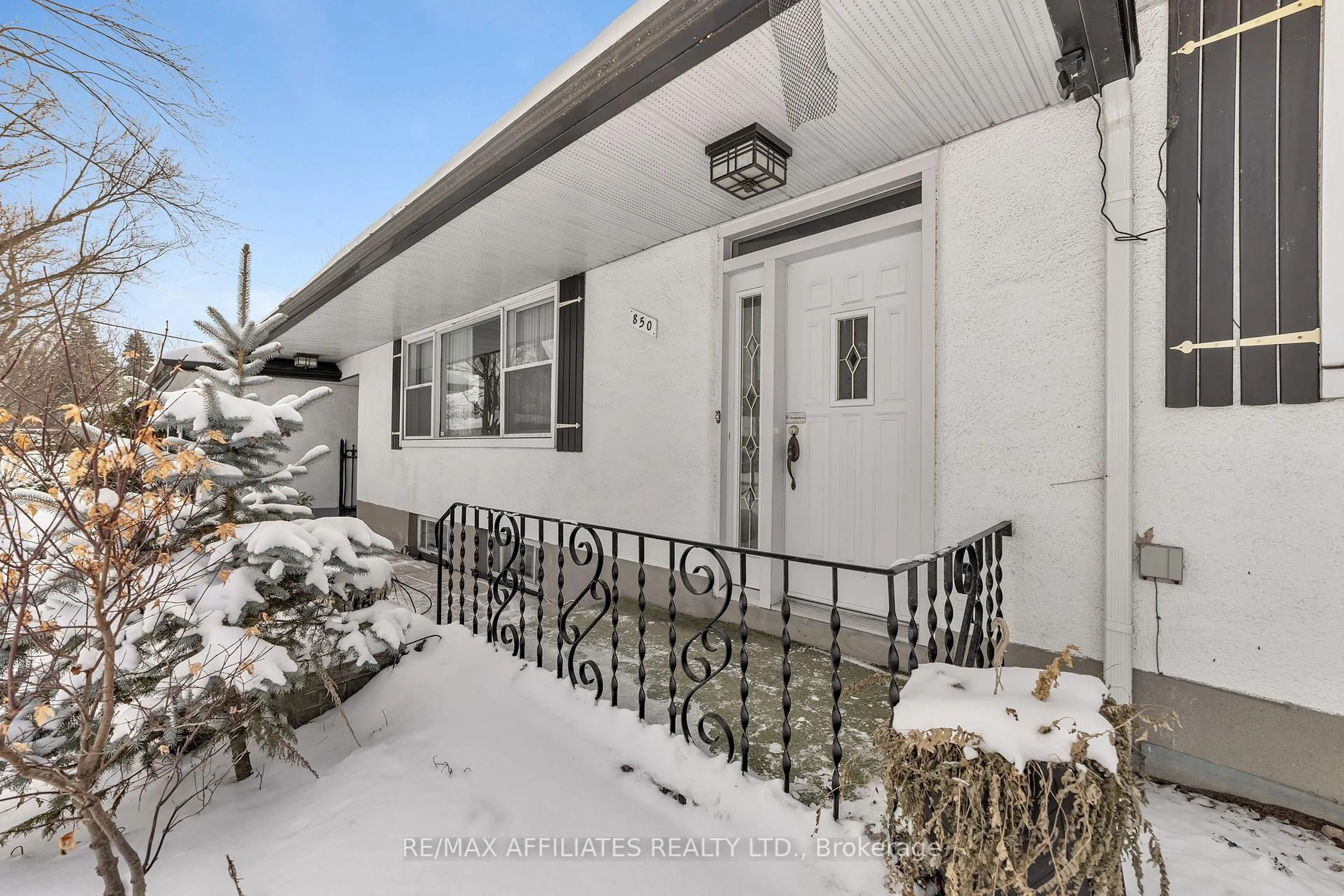 Unknown for 850 Killeen Ave, Ottawa Ontario K2A 2X7