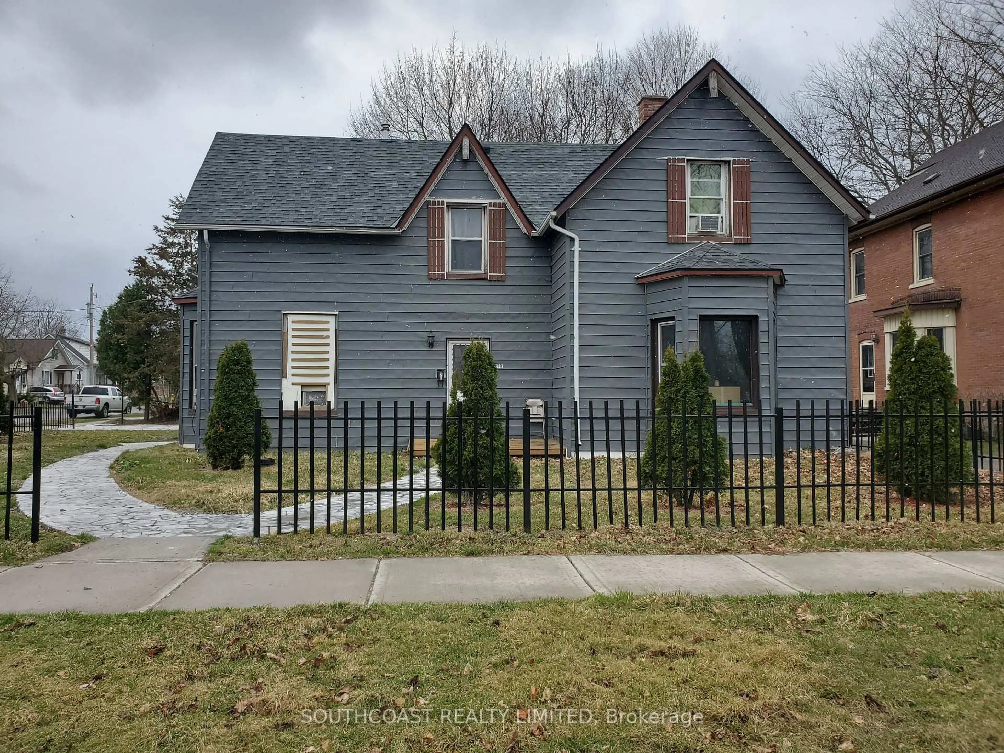 Home with brick exterior material, street for 218 Talbot St, Norfolk Ontario N3Y 2Z7