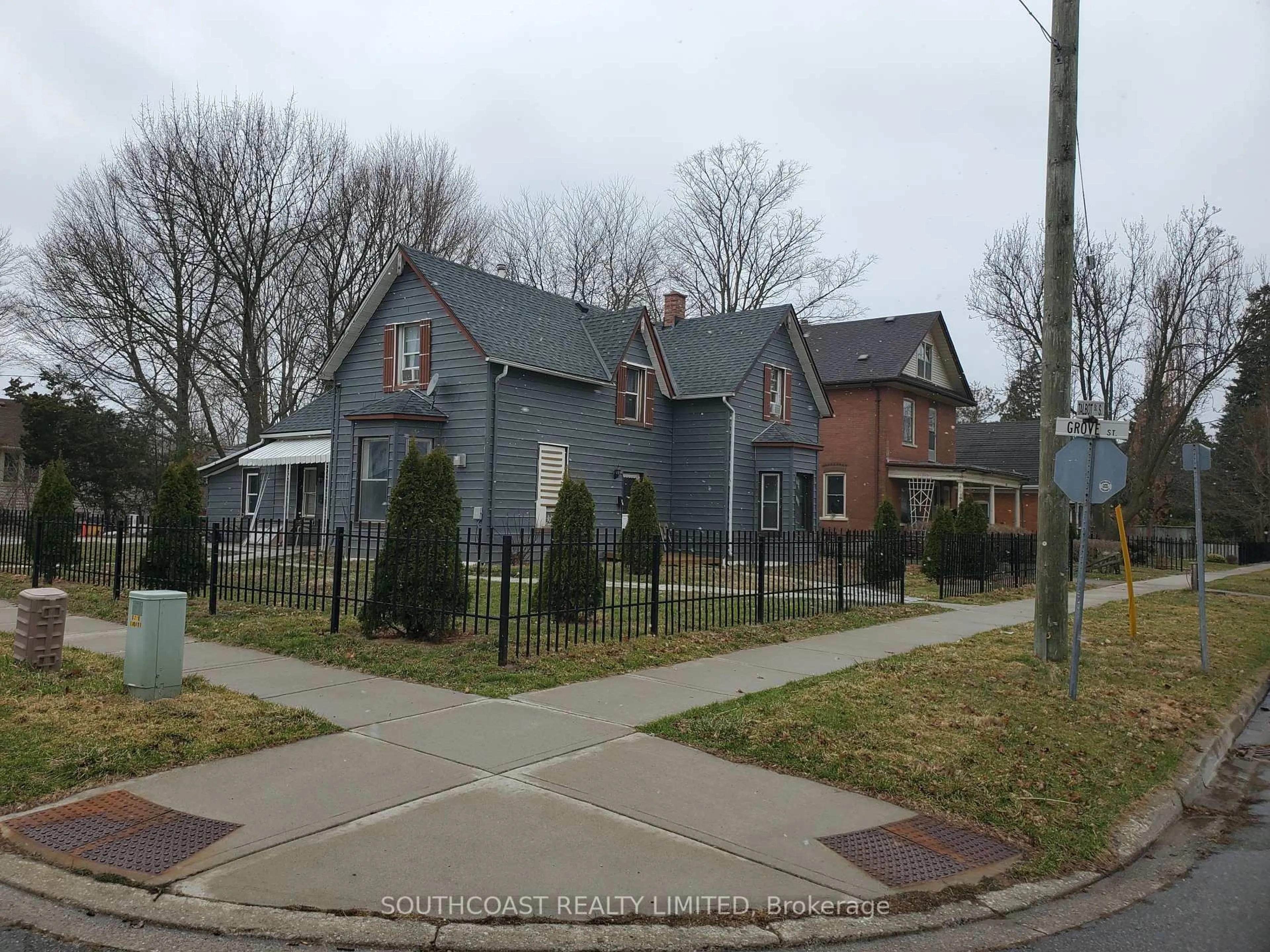 Unknown for 218 Talbot St, Norfolk Ontario N3Y 2Z7