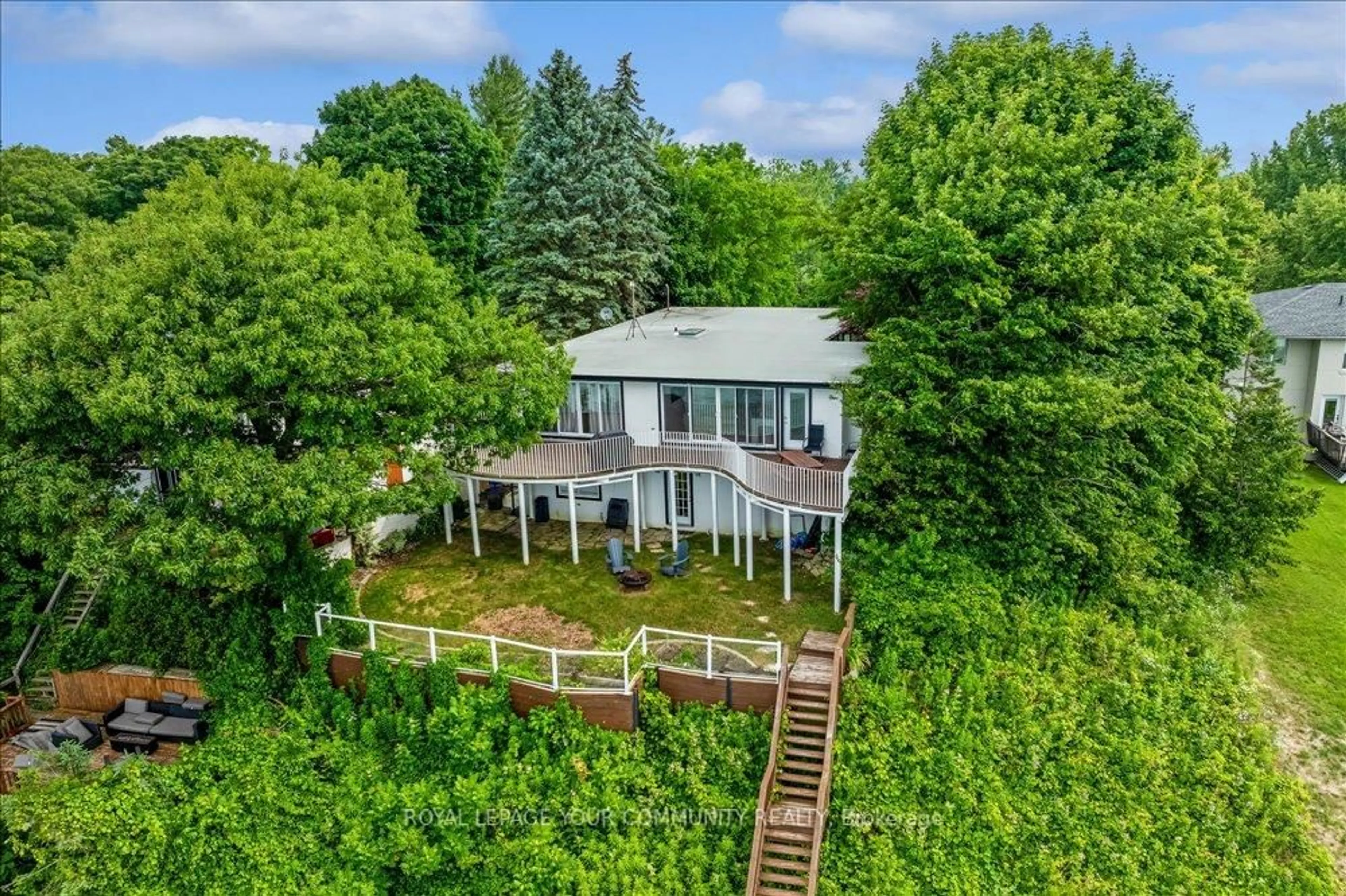 A pic from outside/outdoor area/front of a property/back of a property/a pic from drone, water/lake/river/ocean view for 10349 Lakeshore Rd, Wainfleet Ontario L3K 5V4