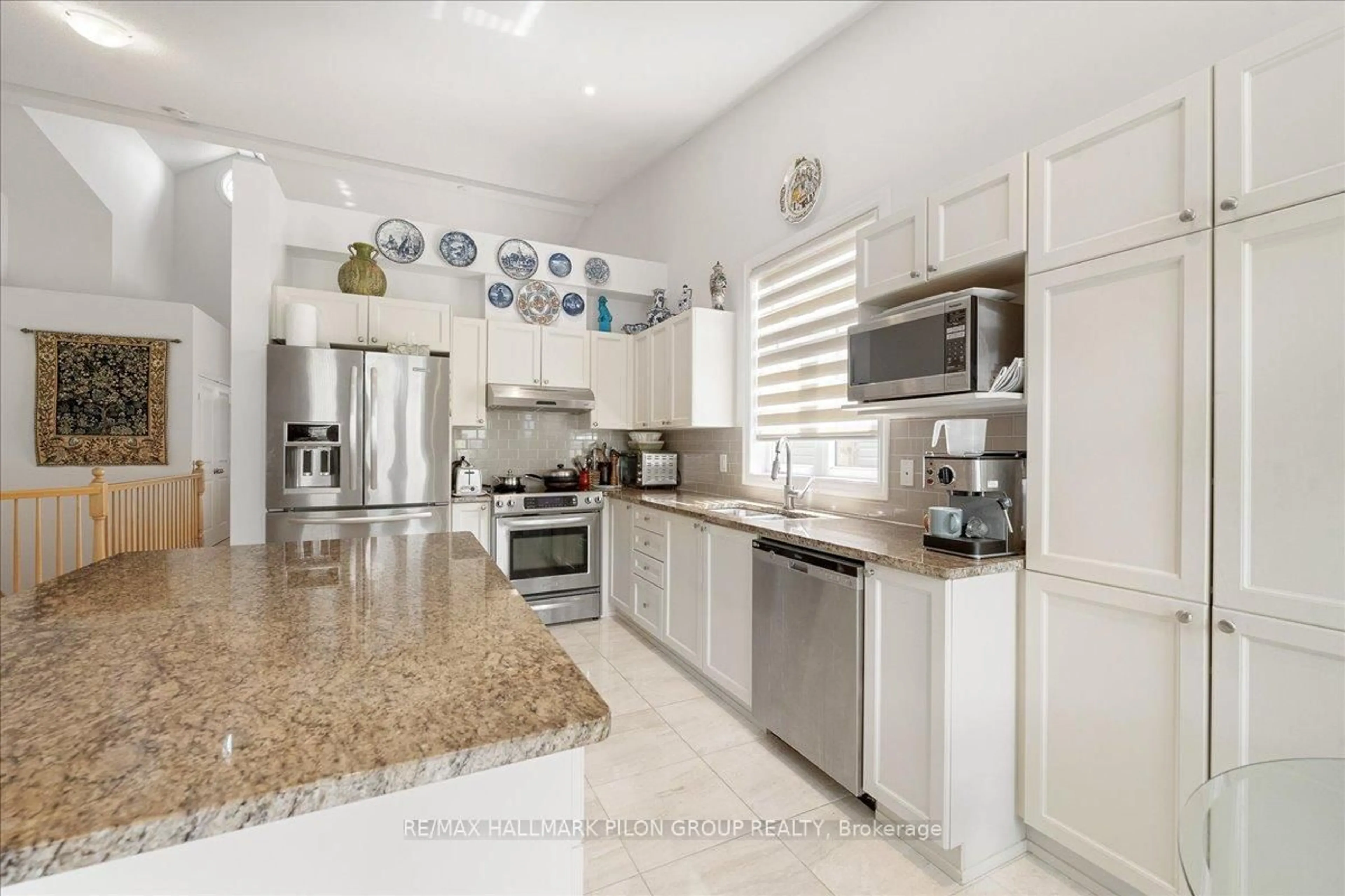 Contemporary kitchen, ceramic/tile floor for 146 Esterbrook Dr, Ottawa Ontario K1W 0H2