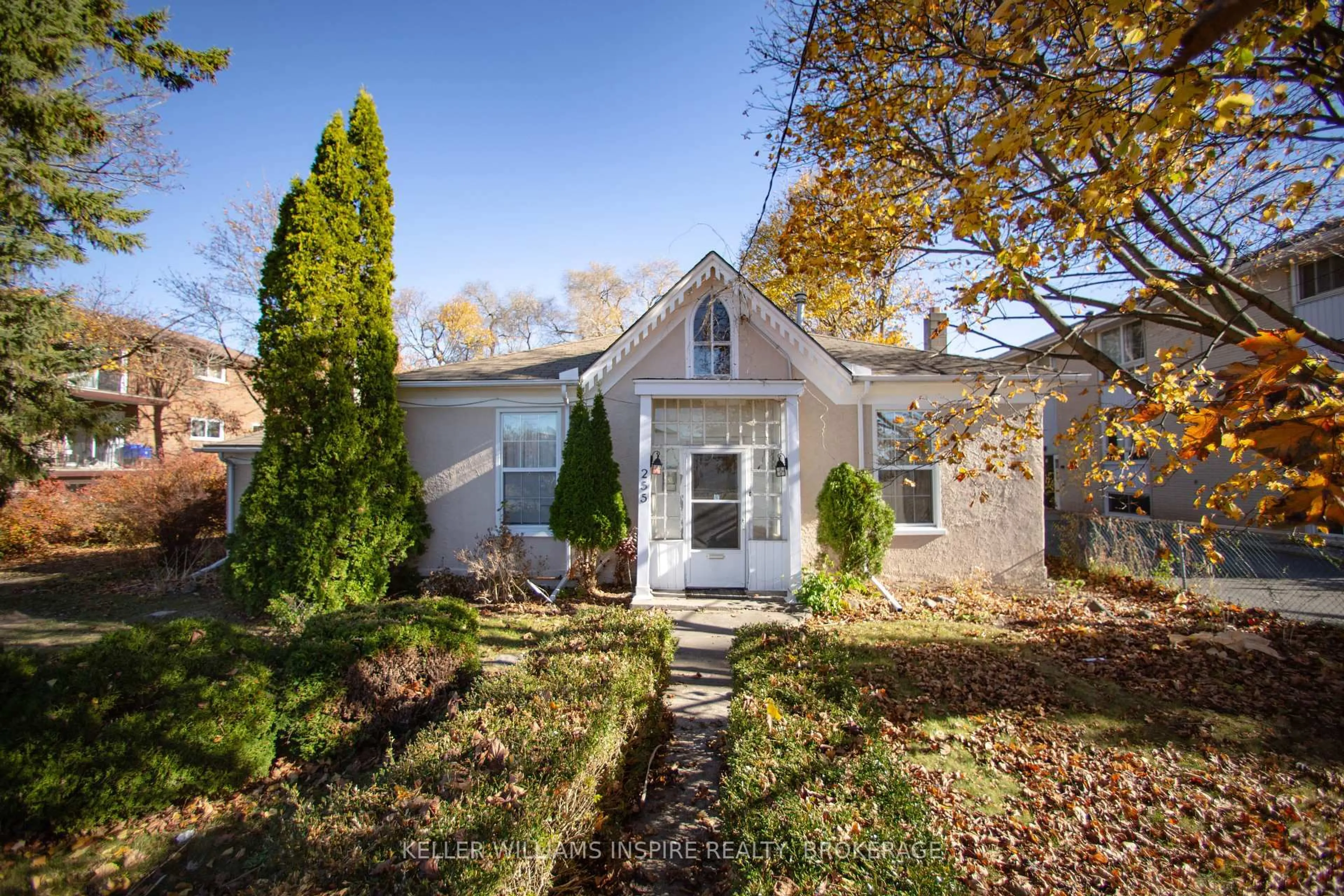 Unknown for 255 Sidney St, Belleville Ontario K8P 3Z2