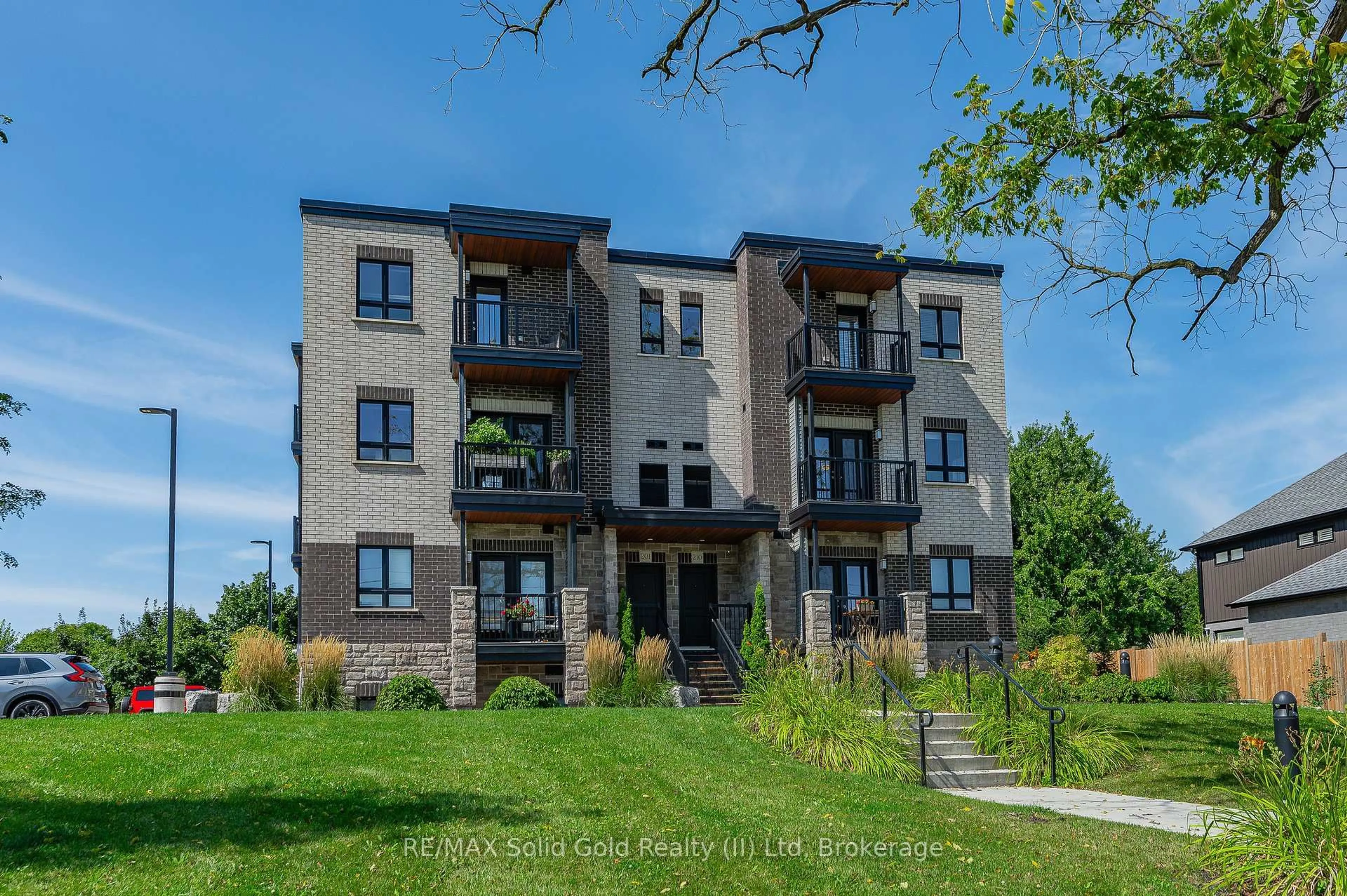 Unknown for 408 GUELPH Ave #210, Cambridge Ontario N3C 0H3