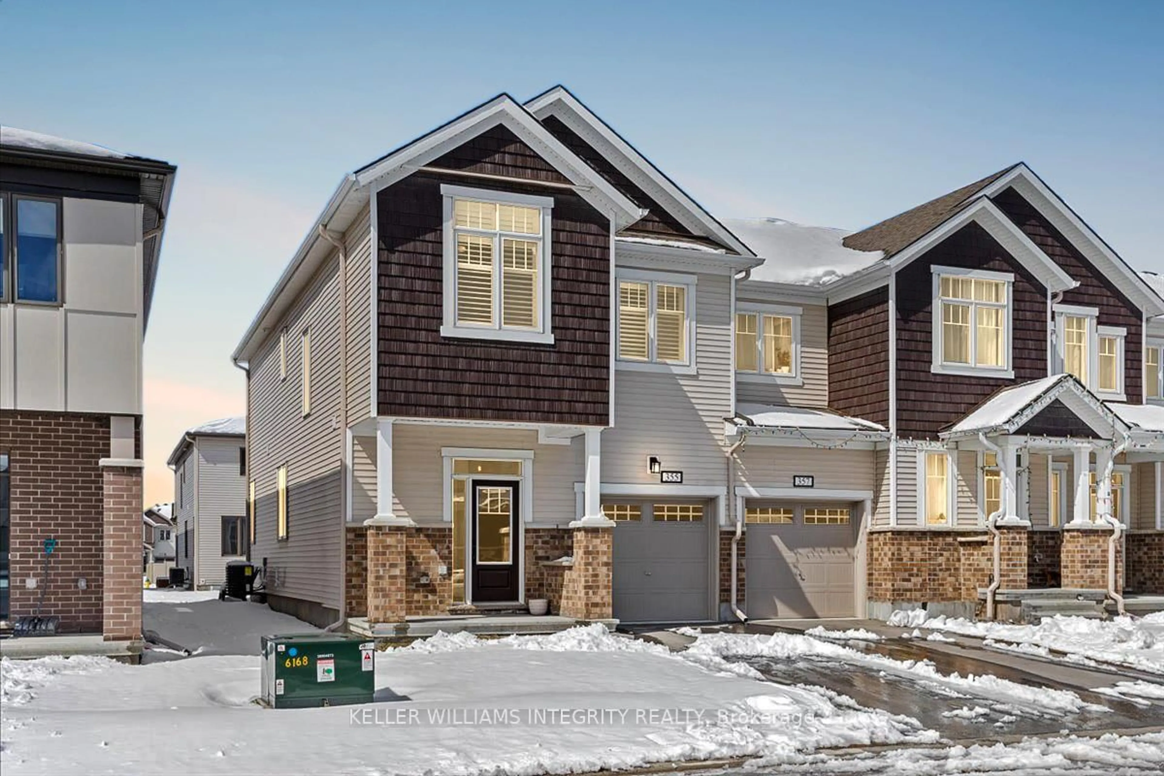 Home with vinyl exterior material, street for 355 Crossway Terr, Stittsville Ontario K2S 2Z3