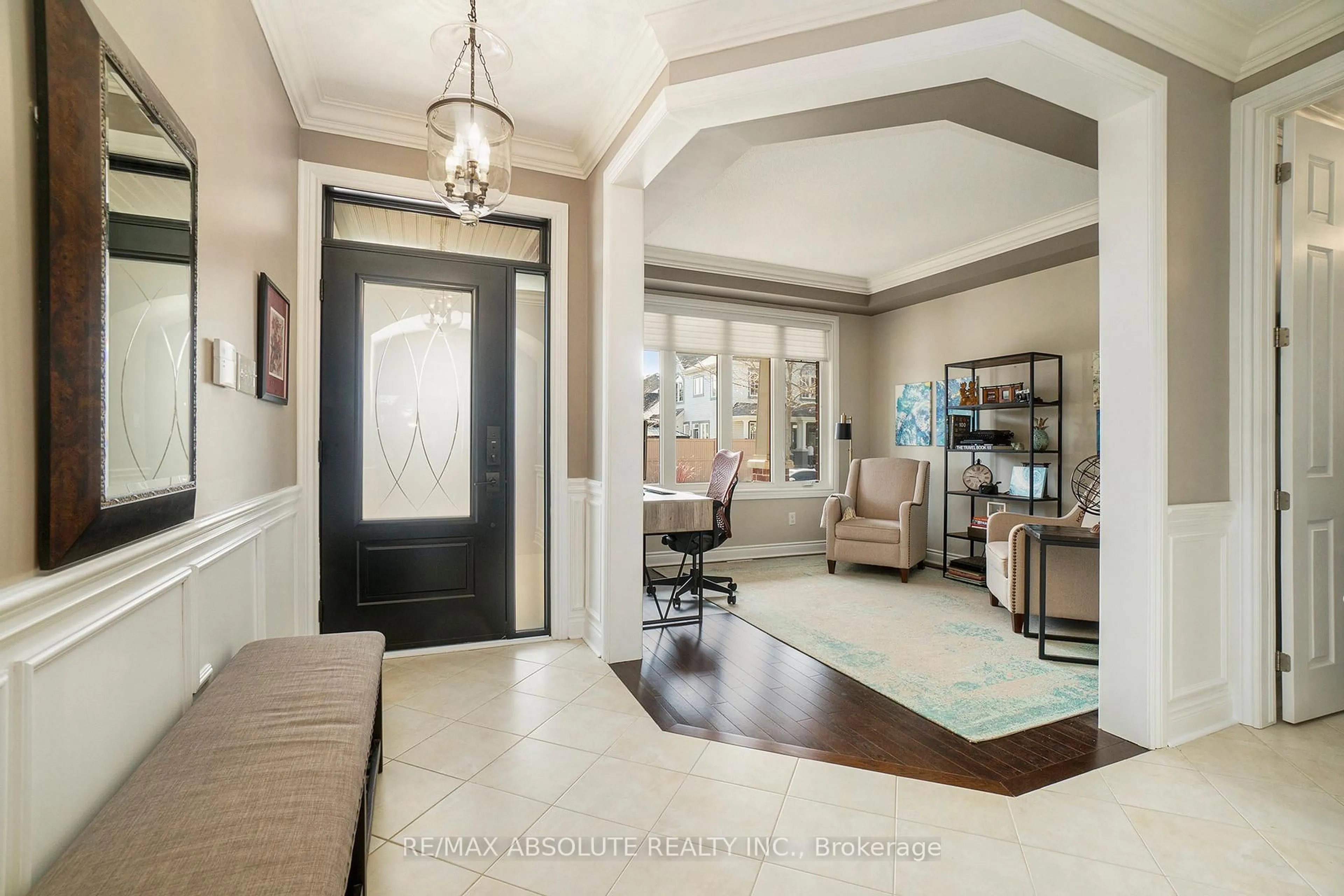 Indoor entryway for 2653 Fallingwater Circ, Ottawa Ontario K2J 0R6