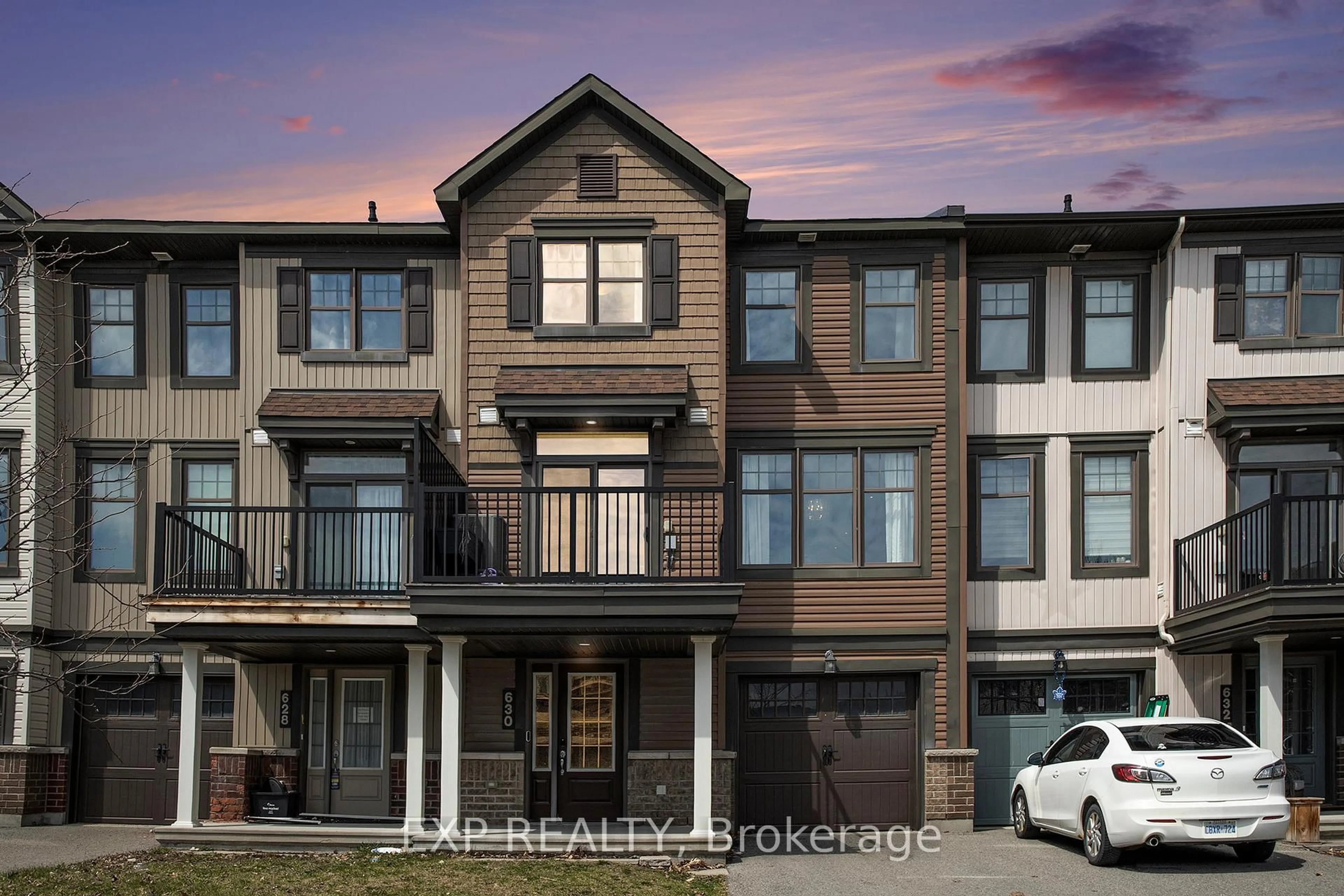 Home with brick exterior material, unknown for 630 Lauraleaf Cres, Ottawa Ontario K2J 6G9