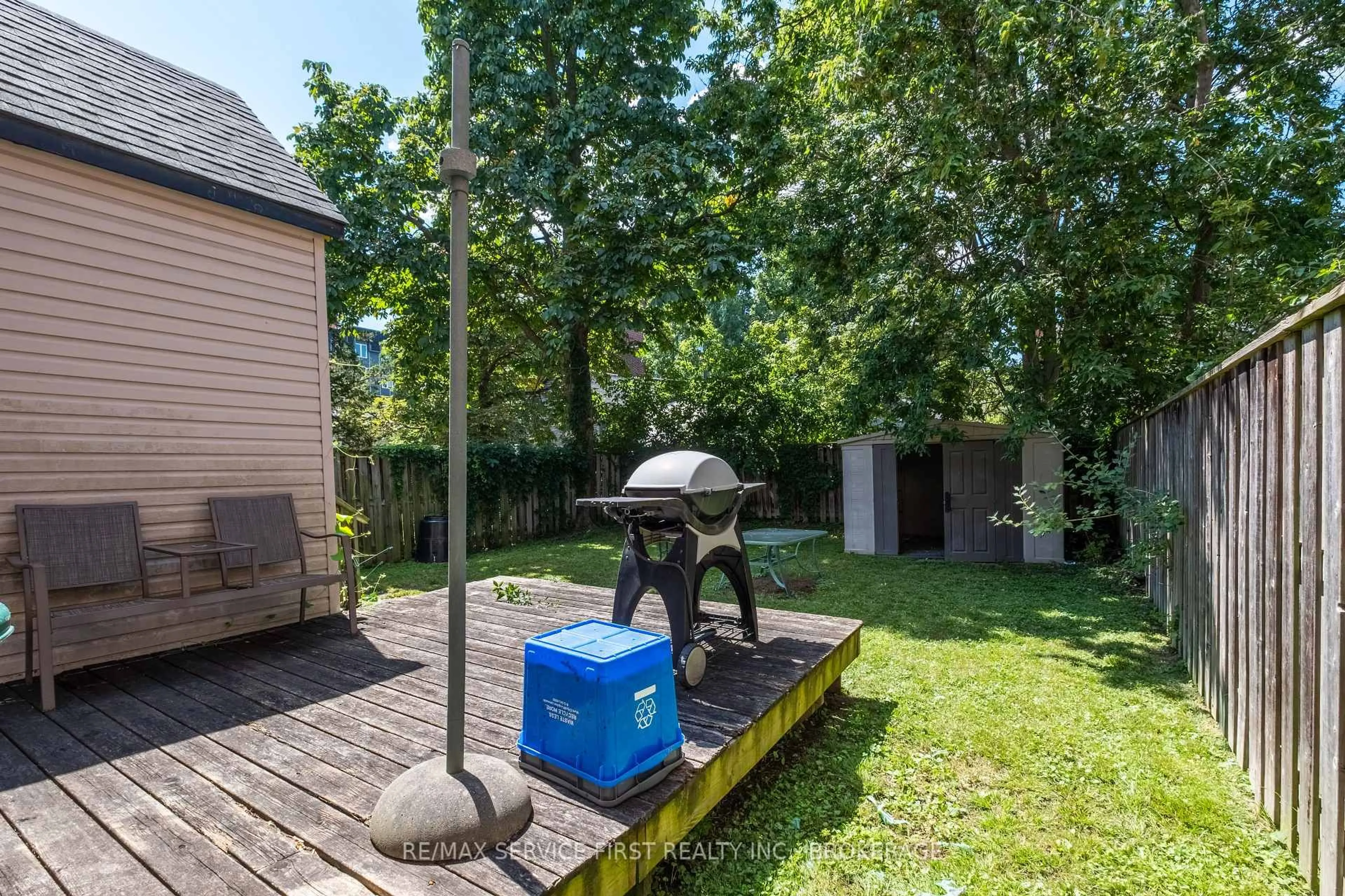 Patio, street for 392 Alfred St, Kingston Ontario K7K 4H7