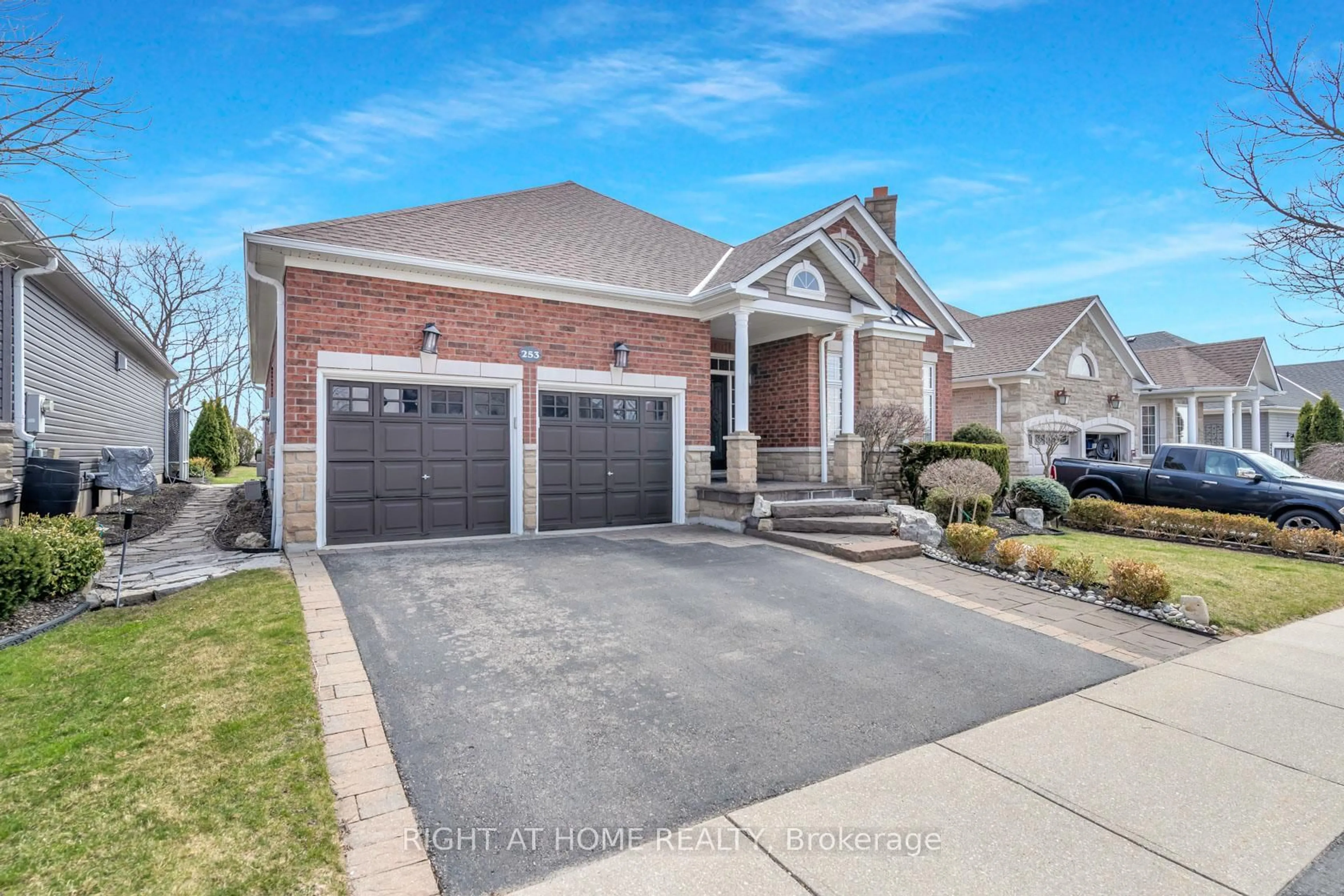 Home with brick exterior material, street for 253 RIDGE TOP Cres, Guelph/Eramosa Ontario N0B 2K0