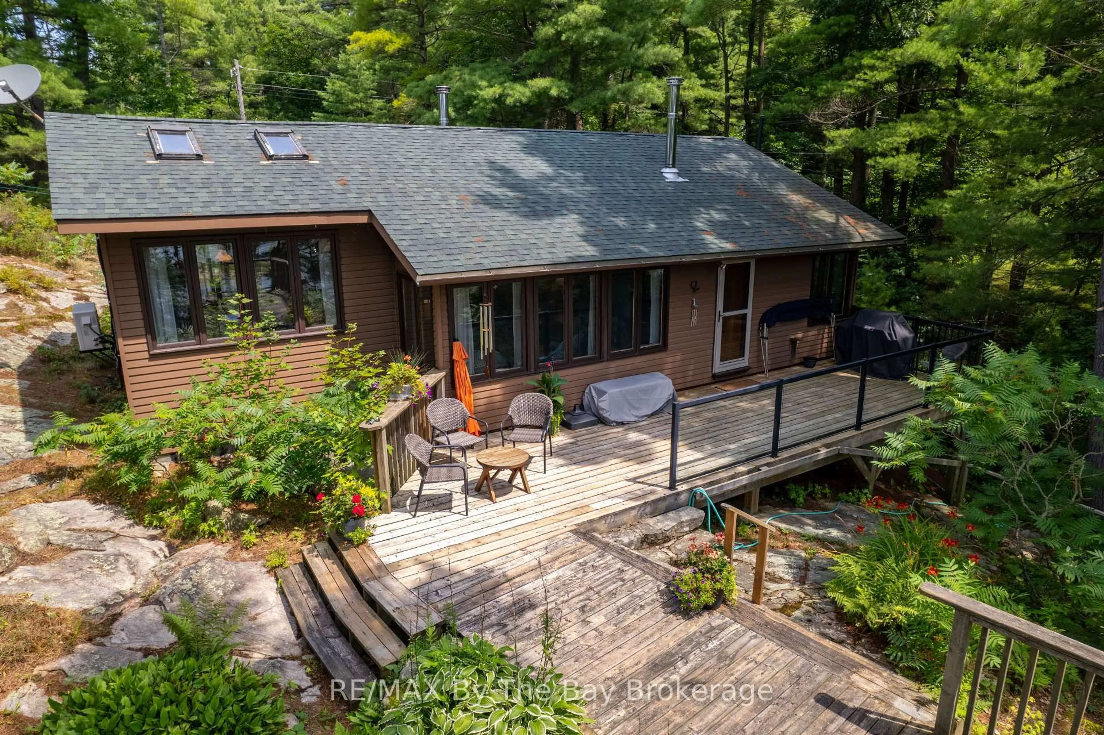 A pic from outside/outdoor area/front of a property/back of a property/a pic from drone, water/lake/river/ocean view for 15598 GEORGIAN BAY SHORE N/A, Georgian Bay Ontario P0E 1E0
