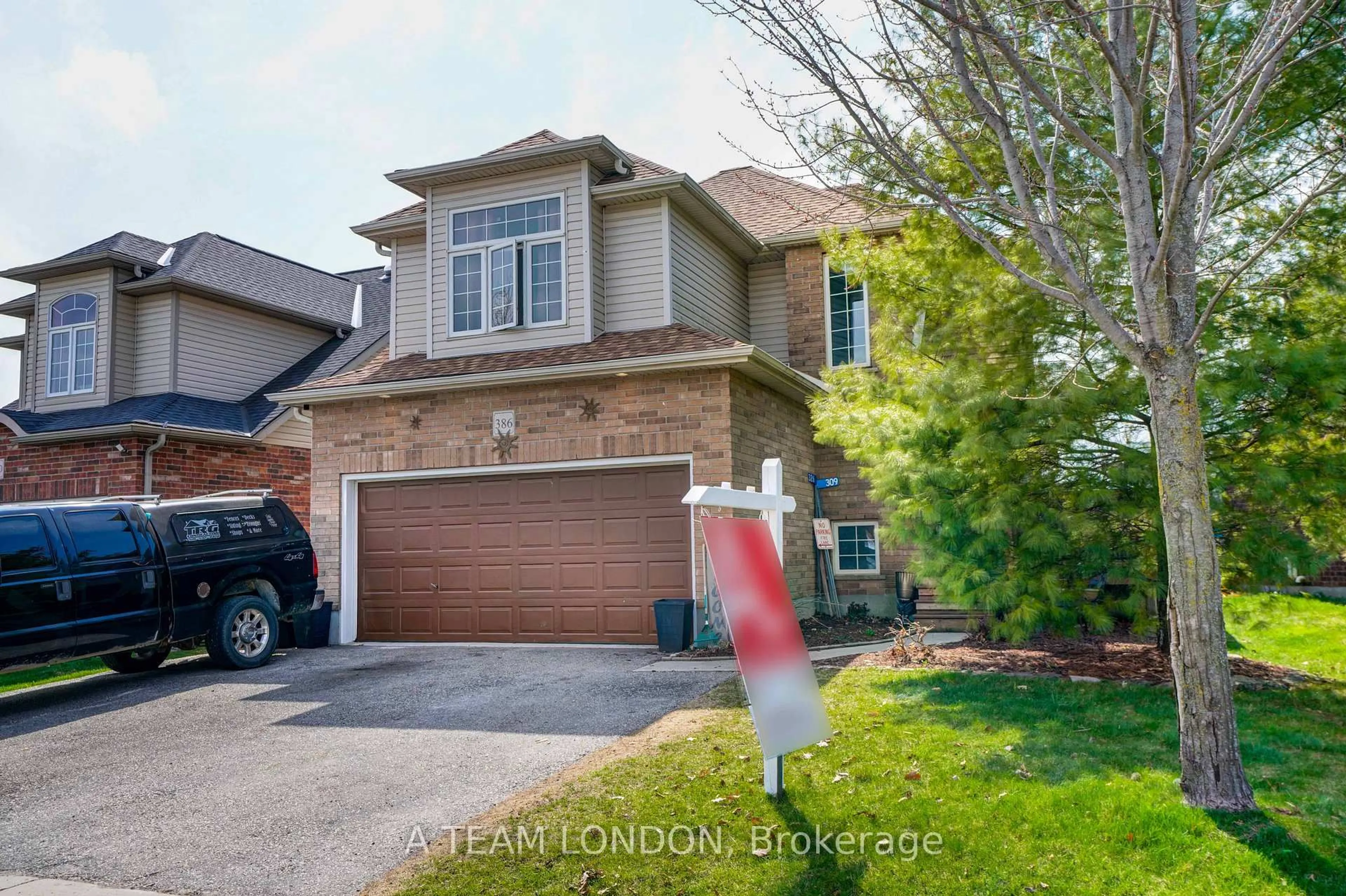 Home with brick exterior material, street for 386 Champlain Ave, Woodstock Ontario N4V 0B3