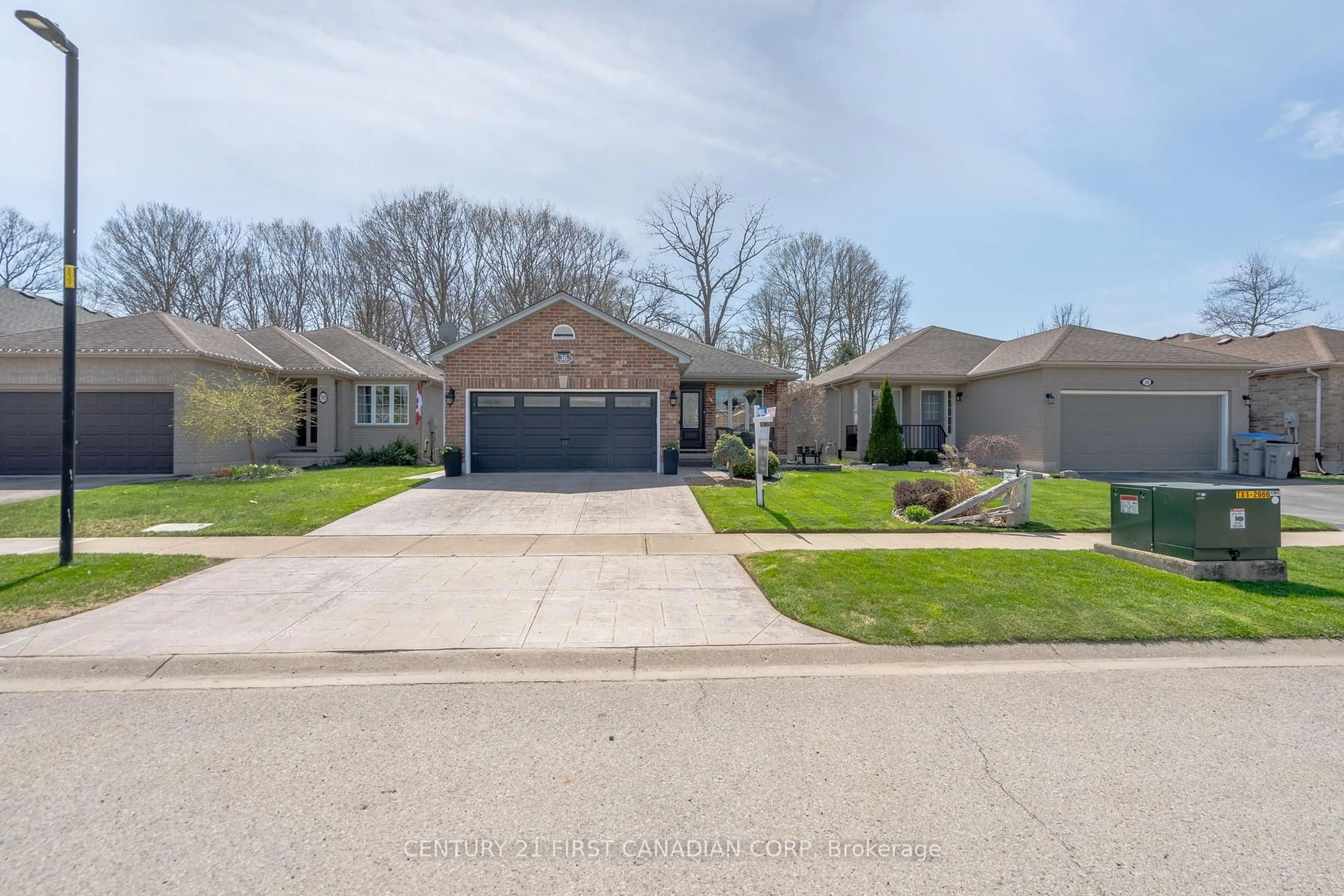 Unknown for 36 Juniper Cres, Strathroy-Caradoc Ontario N7G 4G4