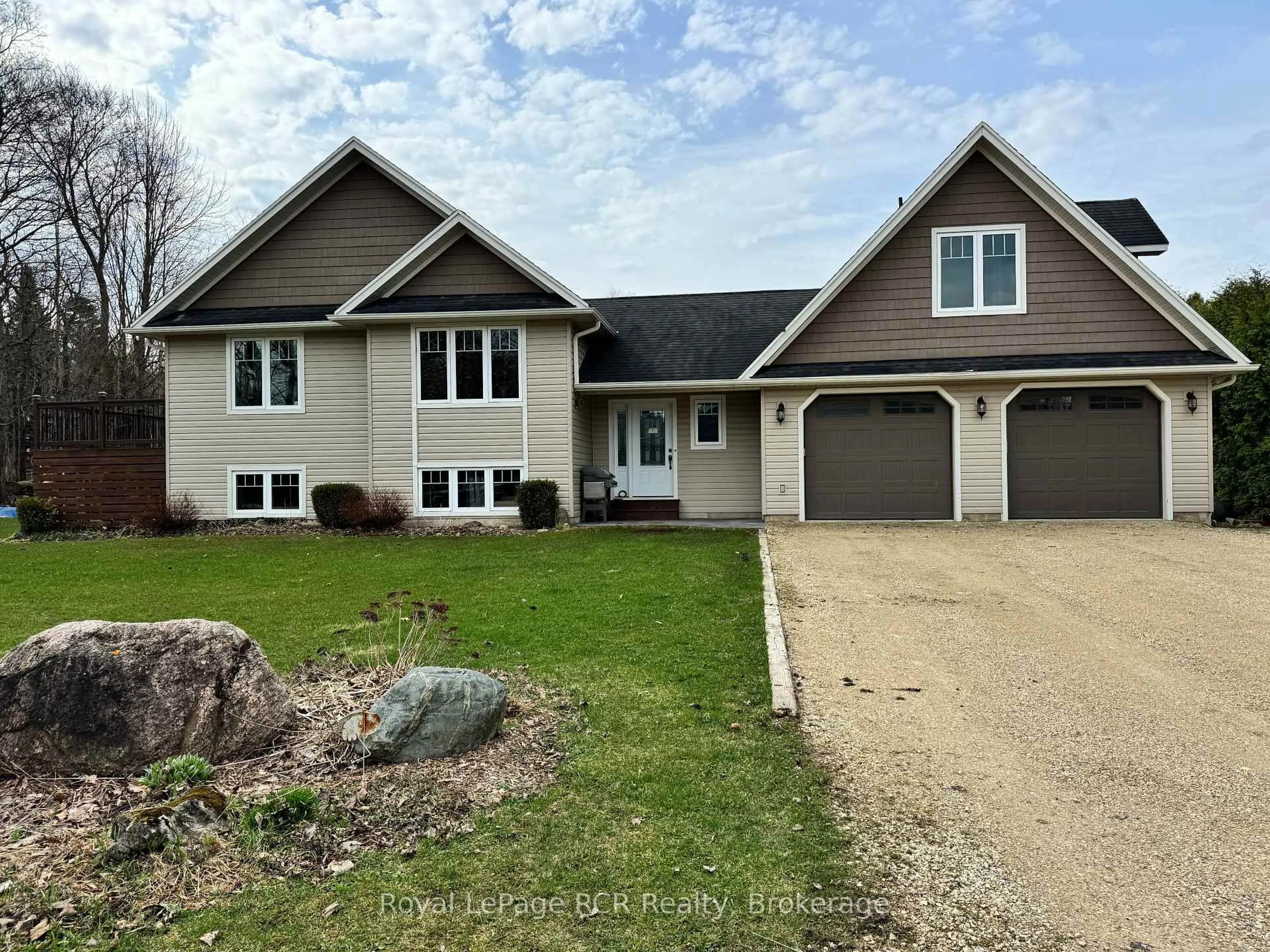Home with vinyl exterior material, unknown for 180 Raglan St, Grey Highlands Ontario N0C 1E0