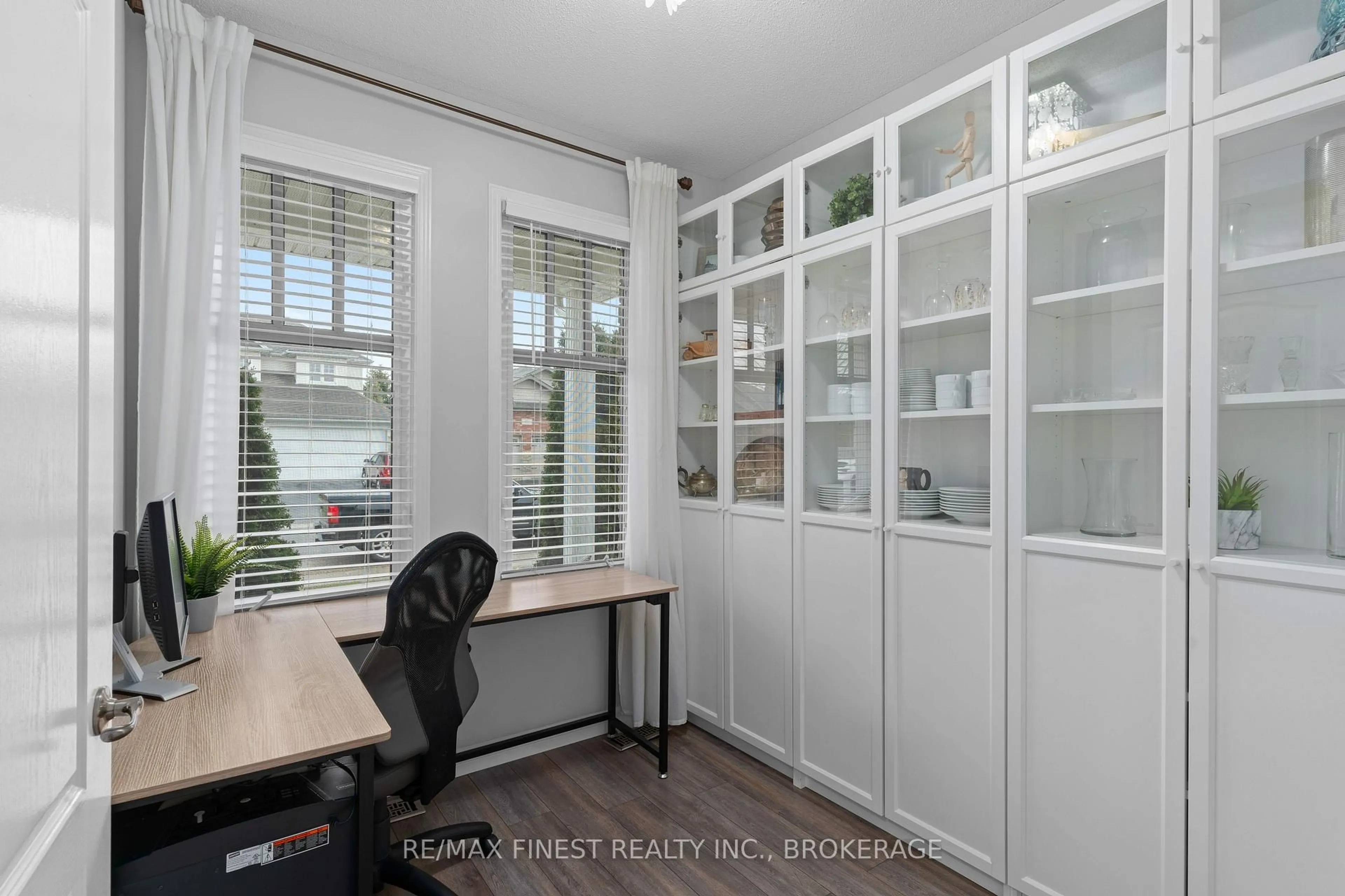 Unknown for 811 Lotus Ave, Kingston Ontario K7K 0A3