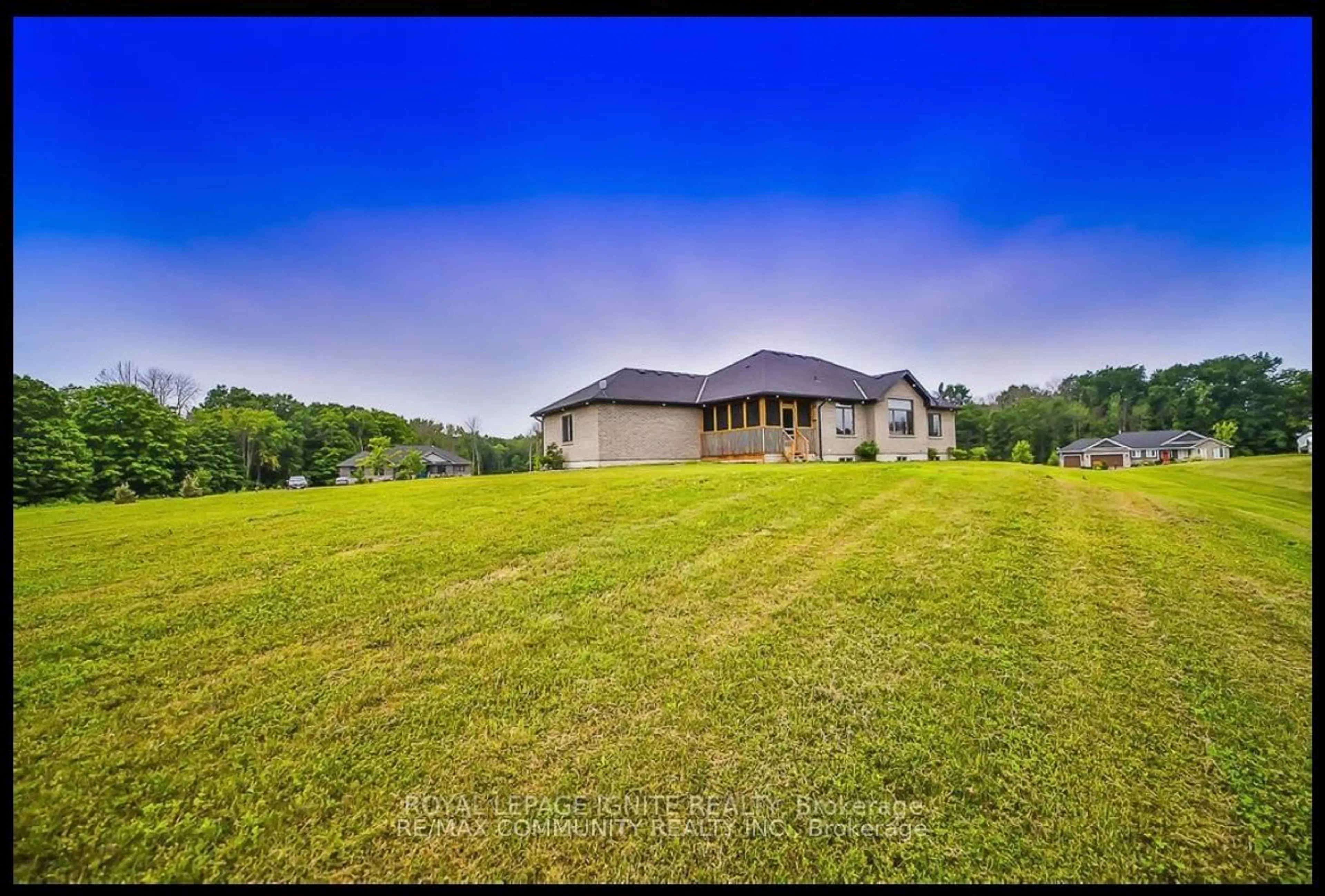 A pic from outside/outdoor area/front of a property/back of a property/a pic from drone, water/lake/river/ocean view for 98 Hiddenvalley Dr, Belleville Ontario K0K 2V0