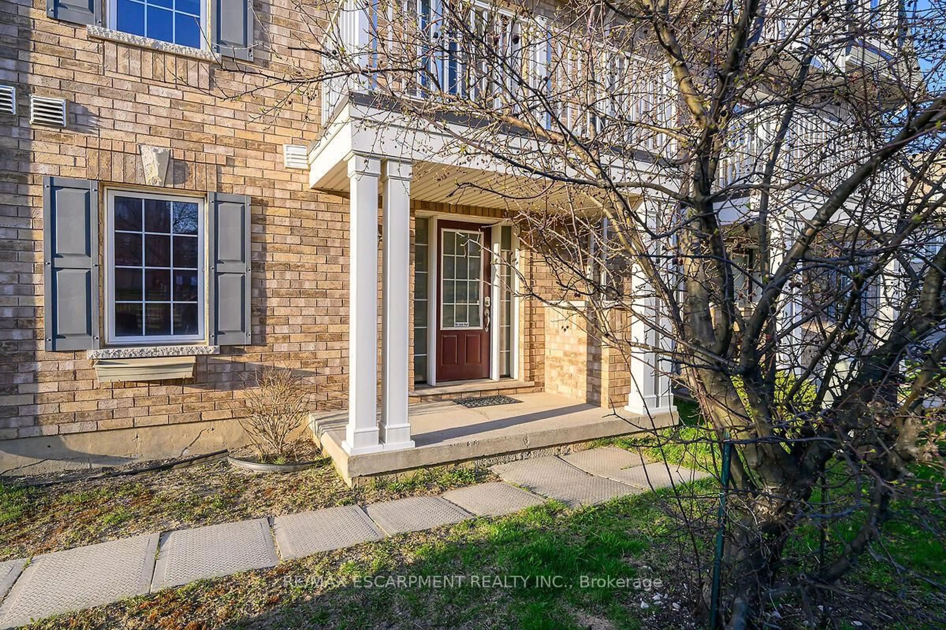 Home with brick exterior material, street for 7 Sirente Dr #35, Hamilton Ontario L9A 0B4