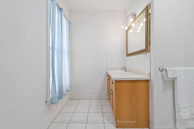 Additional image 13 of 27 Tisdale St