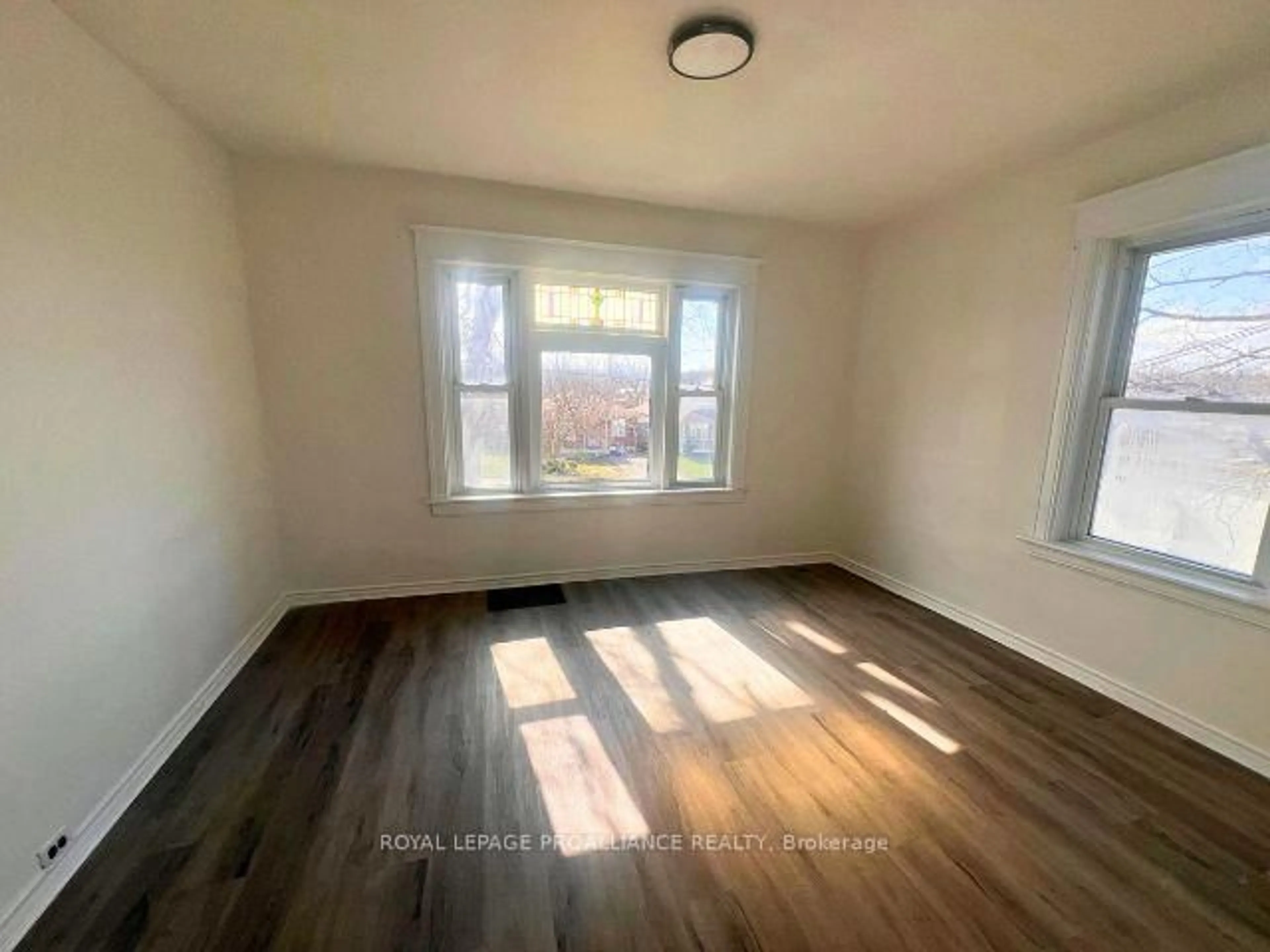 A pic of a room for 199 Lingham St, Belleville Ontario K8N 3T5