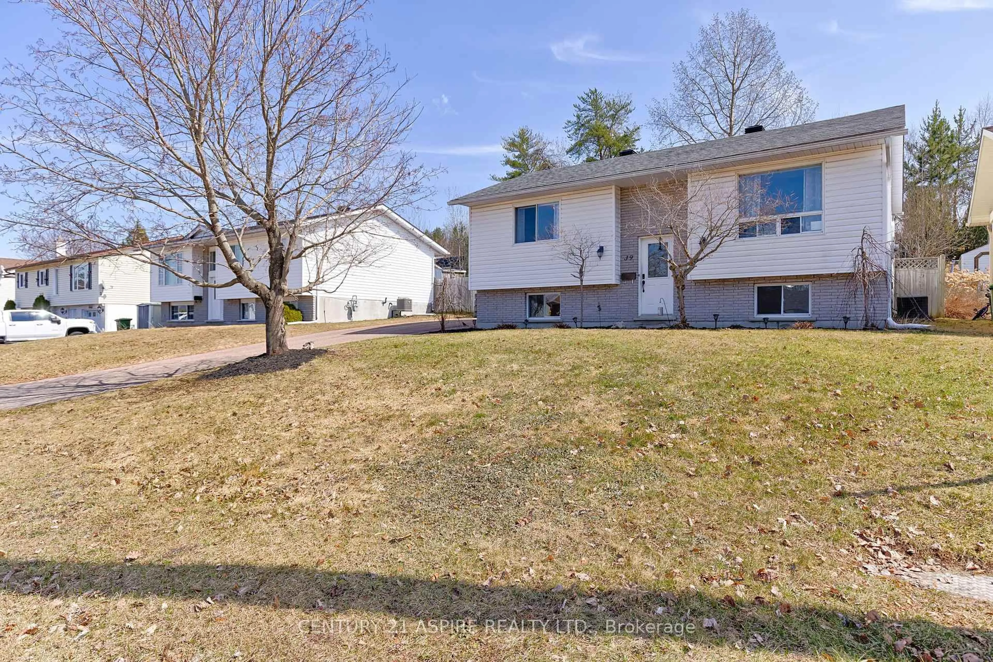 A pic from outside/outdoor area/front of a property/back of a property/a pic from drone, street for 39 Laroche Cres, Petawawa Ontario K8H 3B6