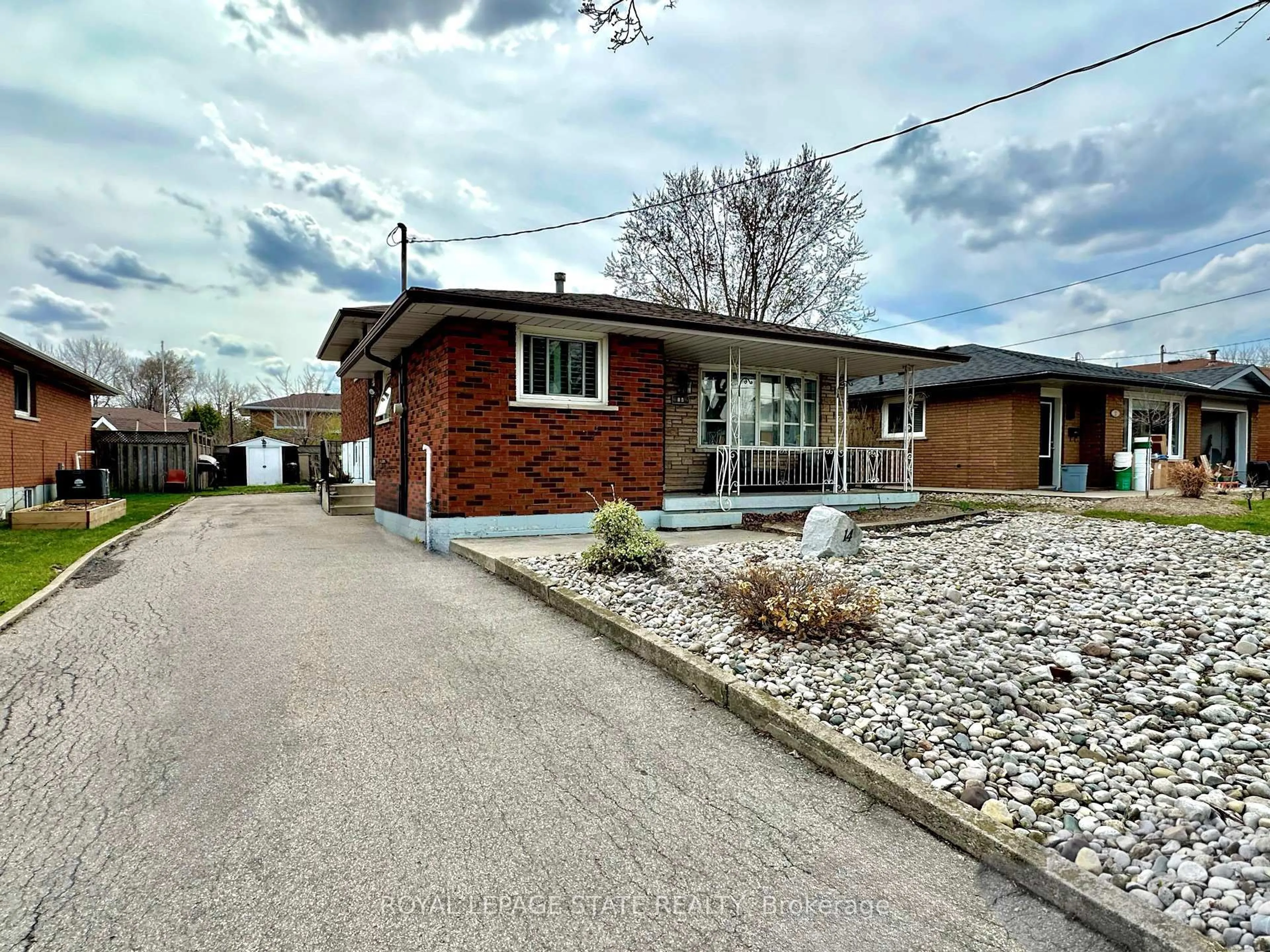 Home with brick exterior material, street for 14 Anson Ave, Hamilton Ontario L8T 2X3