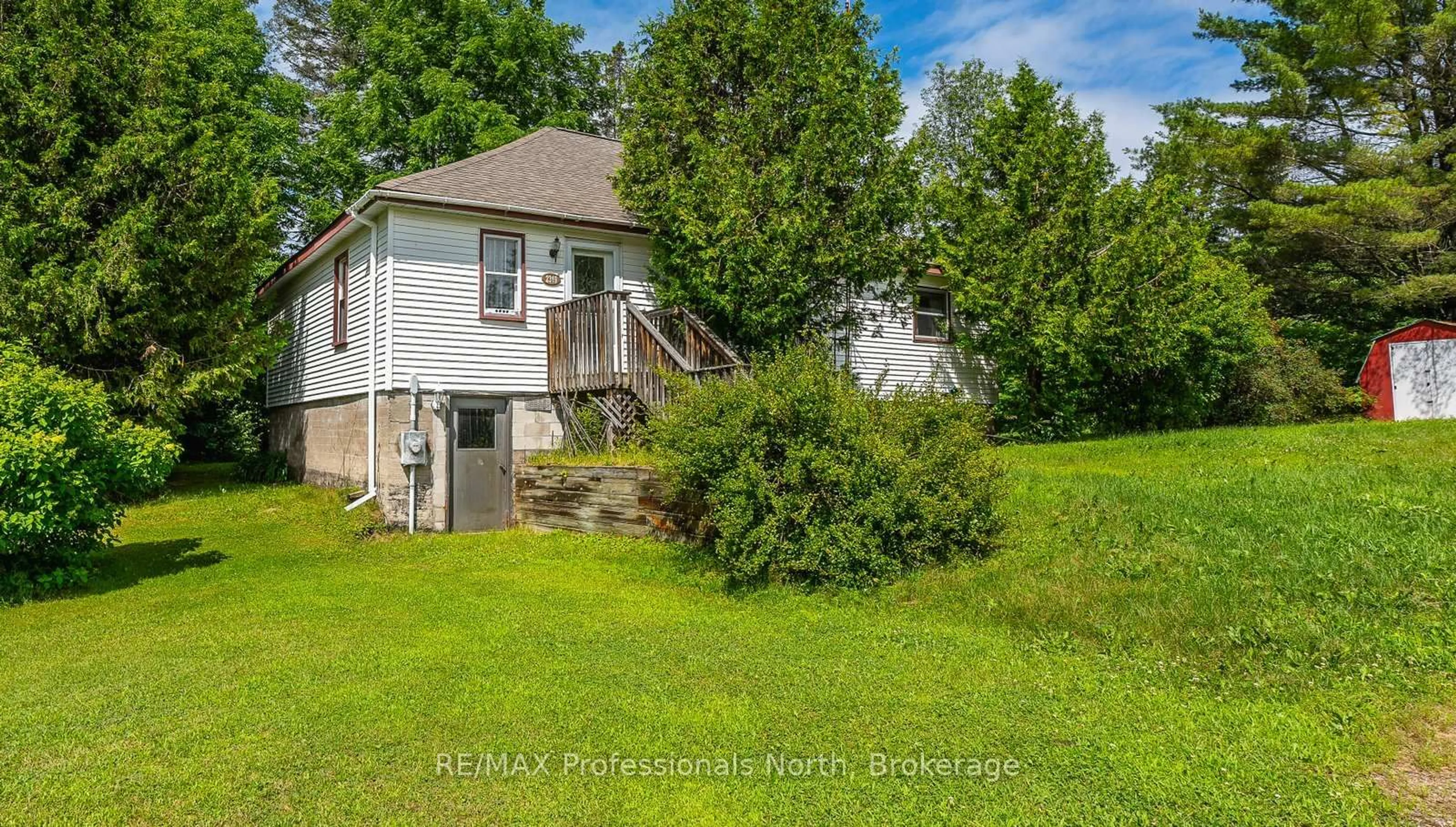 A pic from outside/outdoor area/front of a property/back of a property/a pic from drone, unknown for 2319 Loop Rd, Highlands East Ontario K0L 3C0