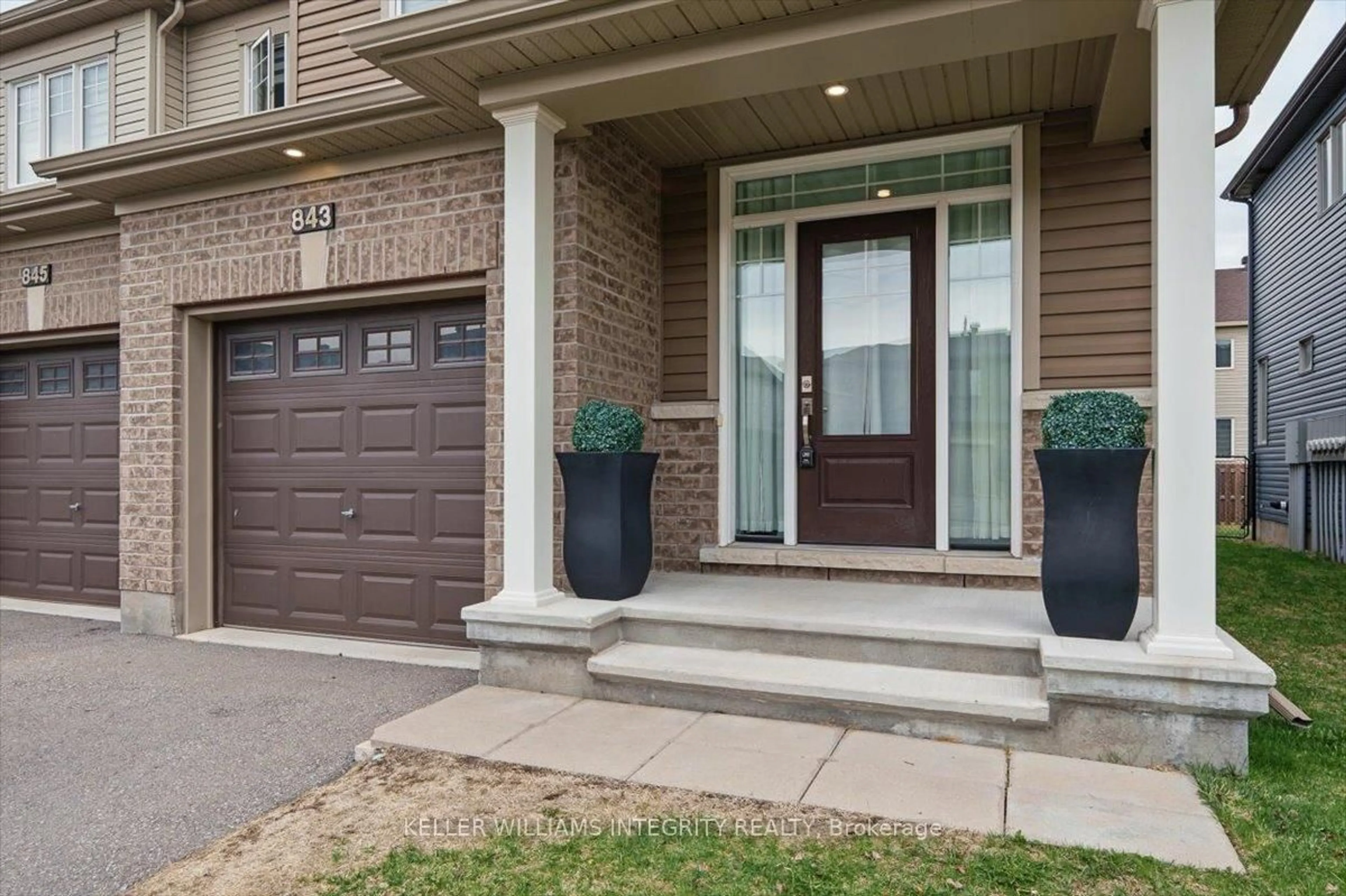 Unknown for 843 June Grass St, Orleans Ontario K4A 1H4