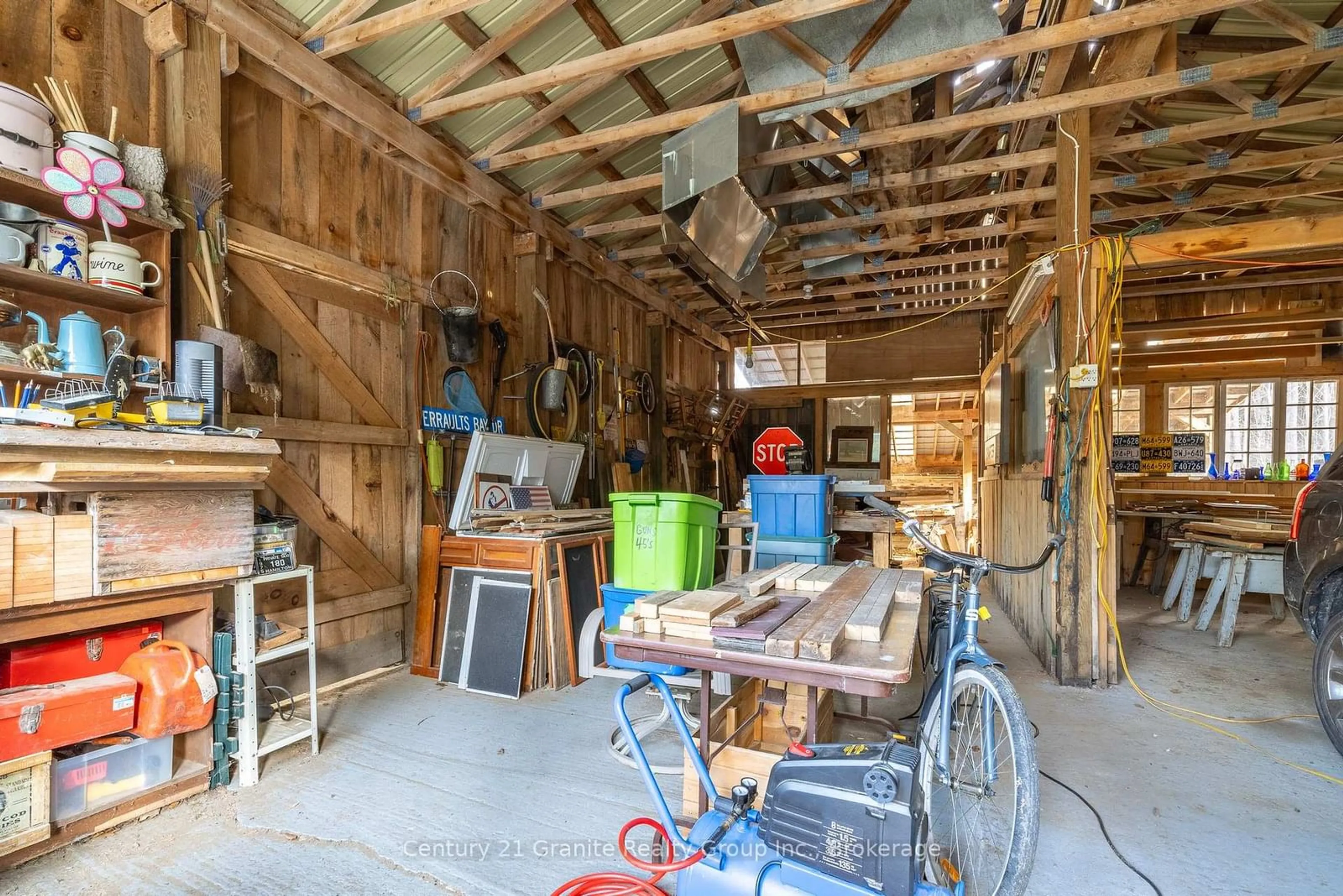 Indoor garage for 1093 Kushog Lake Rd, Minden Hills Ontario K0M 2K0