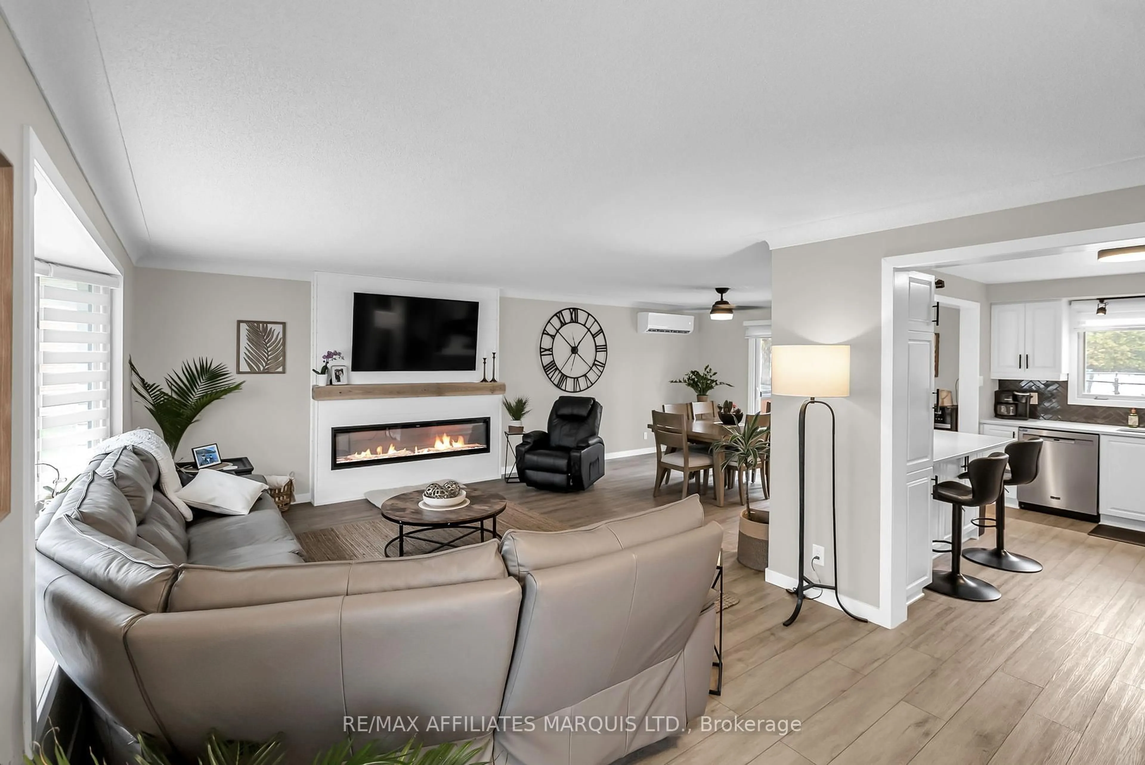 Living room with furniture, unknown for 33 Monaco Cres, Cornwall Ontario K6H 5Z1