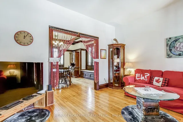 Additional property image - 51 Canada St