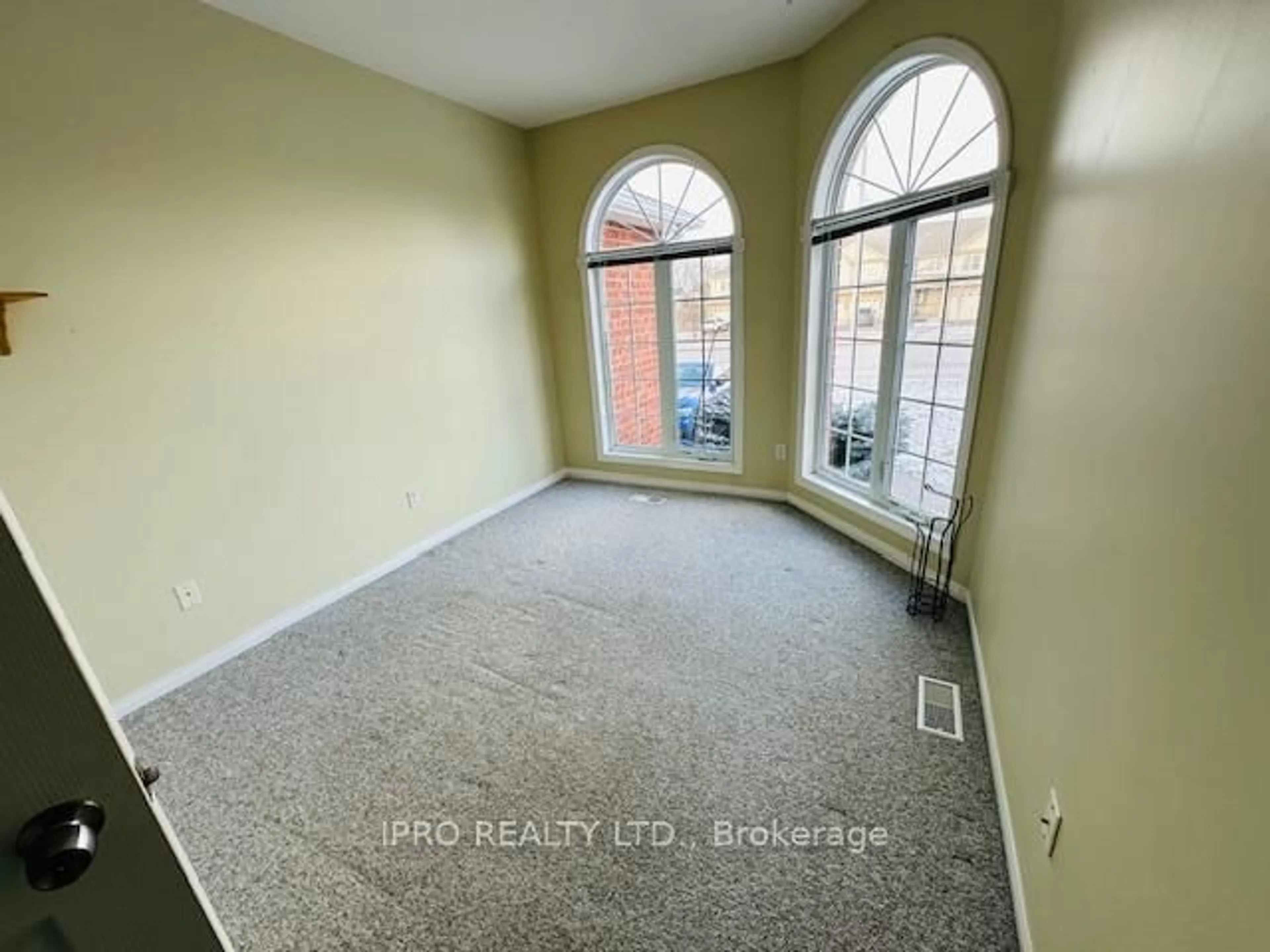 A pic of a room for 276 Watson Pkwy, Guelph Ontario N1E 7J5