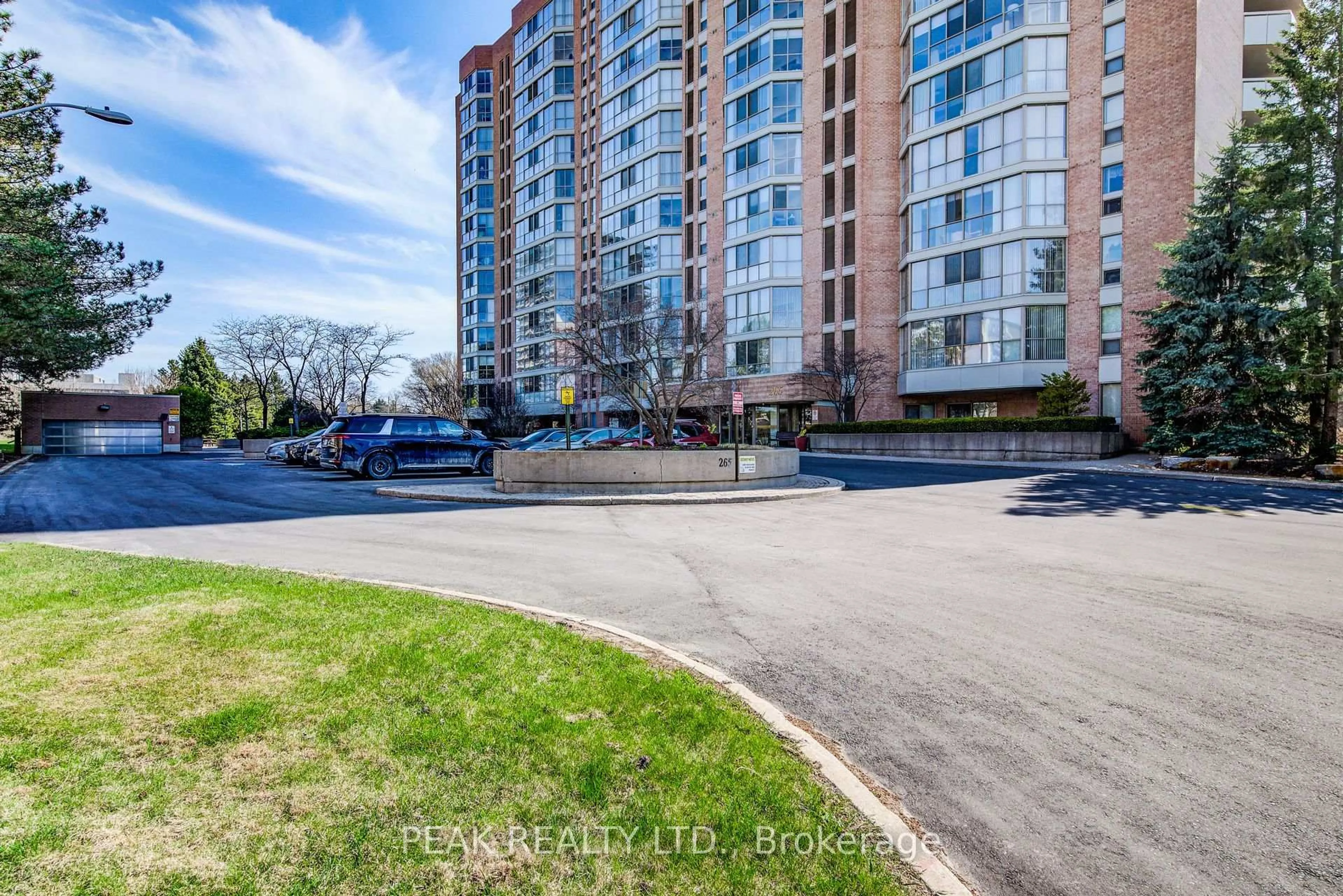 A pic from outside/outdoor area/front of a property/back of a property/a pic from drone, street for 265 Westcourt Pl #509, Waterloo Ontario N2L 6E4