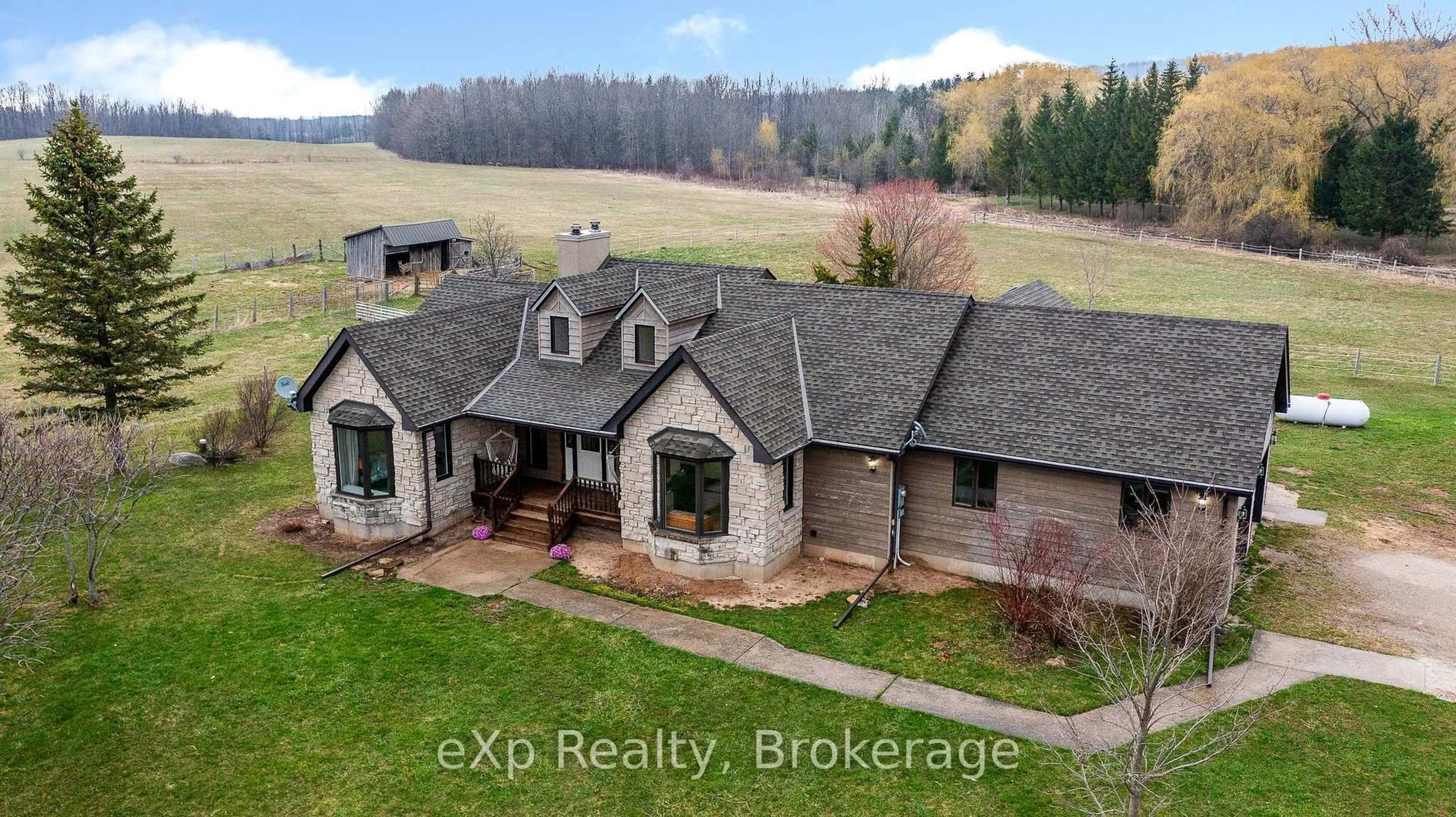 A pic from outside/outdoor area/front of a property/back of a property/a pic from drone, building for 418485 Concession A N/A, Meaford Ontario N4K 5N3