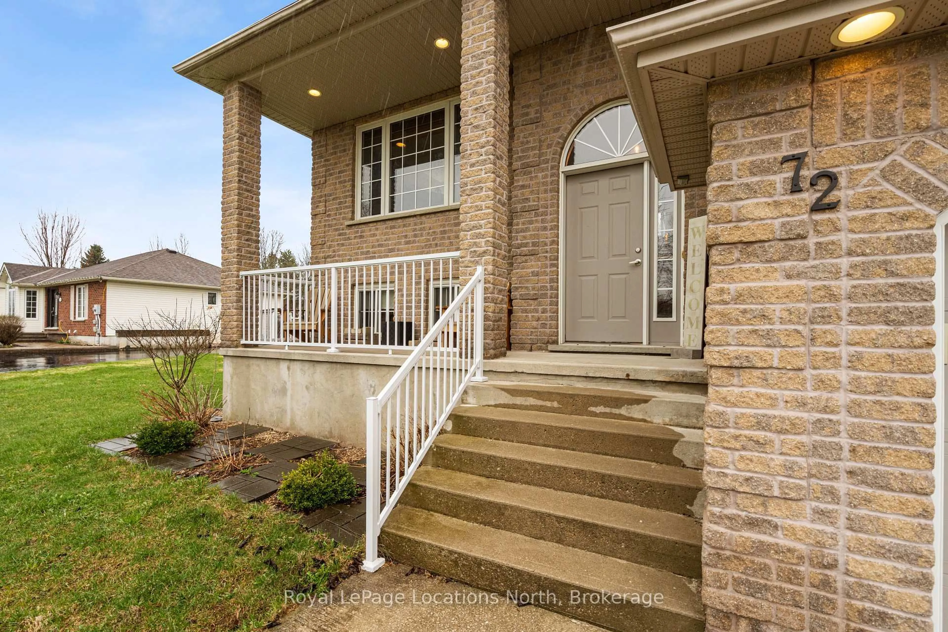 Unknown for 72 Jane St, Chatsworth Ontario N0H 1G0
