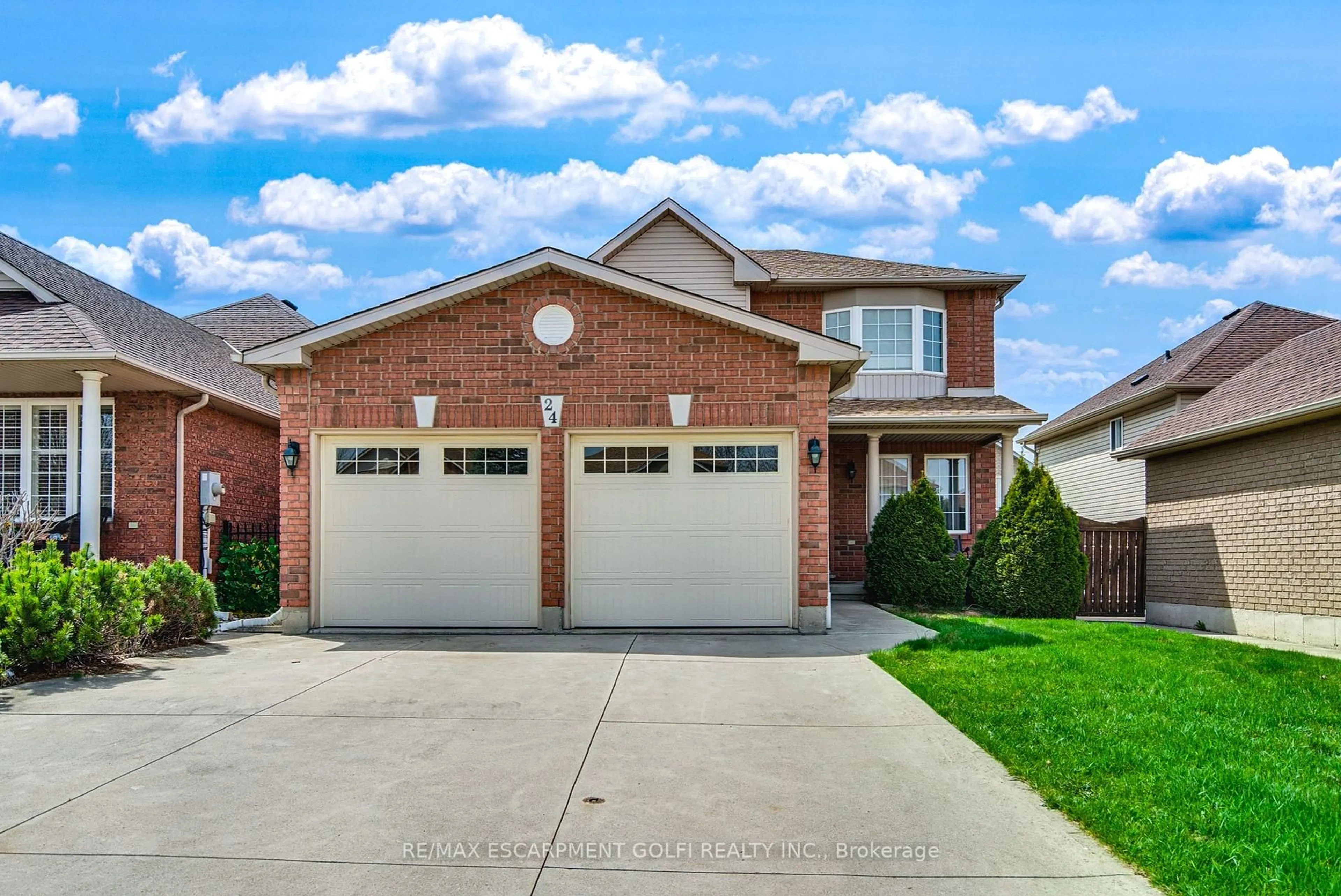 Home with brick exterior material, street for 24 DIAMOND Crt, Hamilton Ontario L9C 7V5