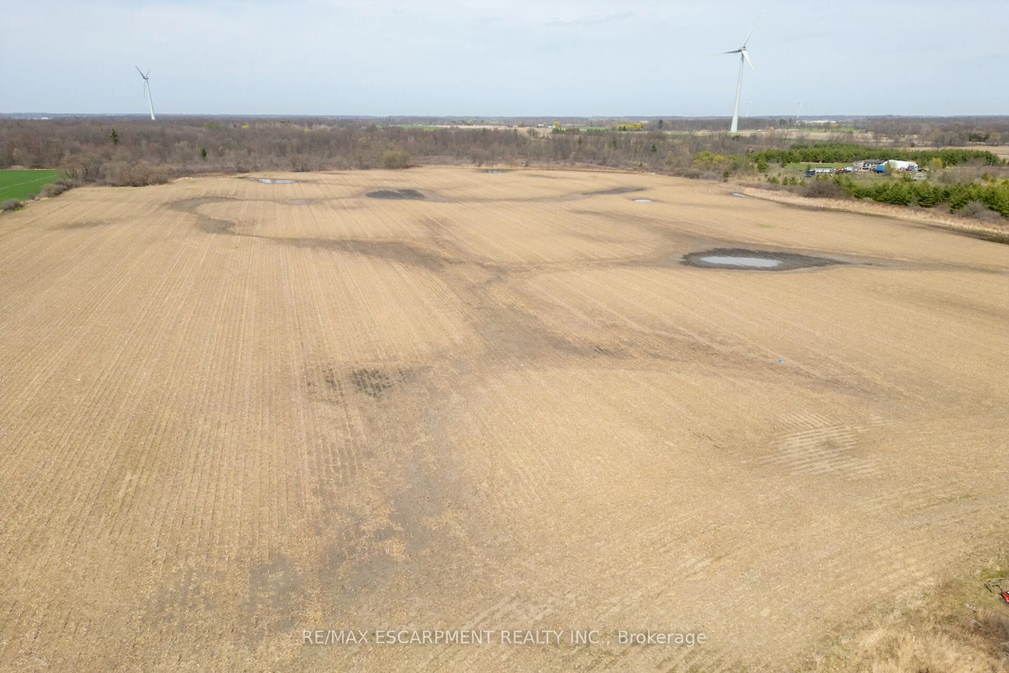 A pic from outside/outdoor area/front of a property/back of a property/a pic from drone, unknown for 4373 Regional 20 Rd, West Lincoln Ontario L0R 1Y0