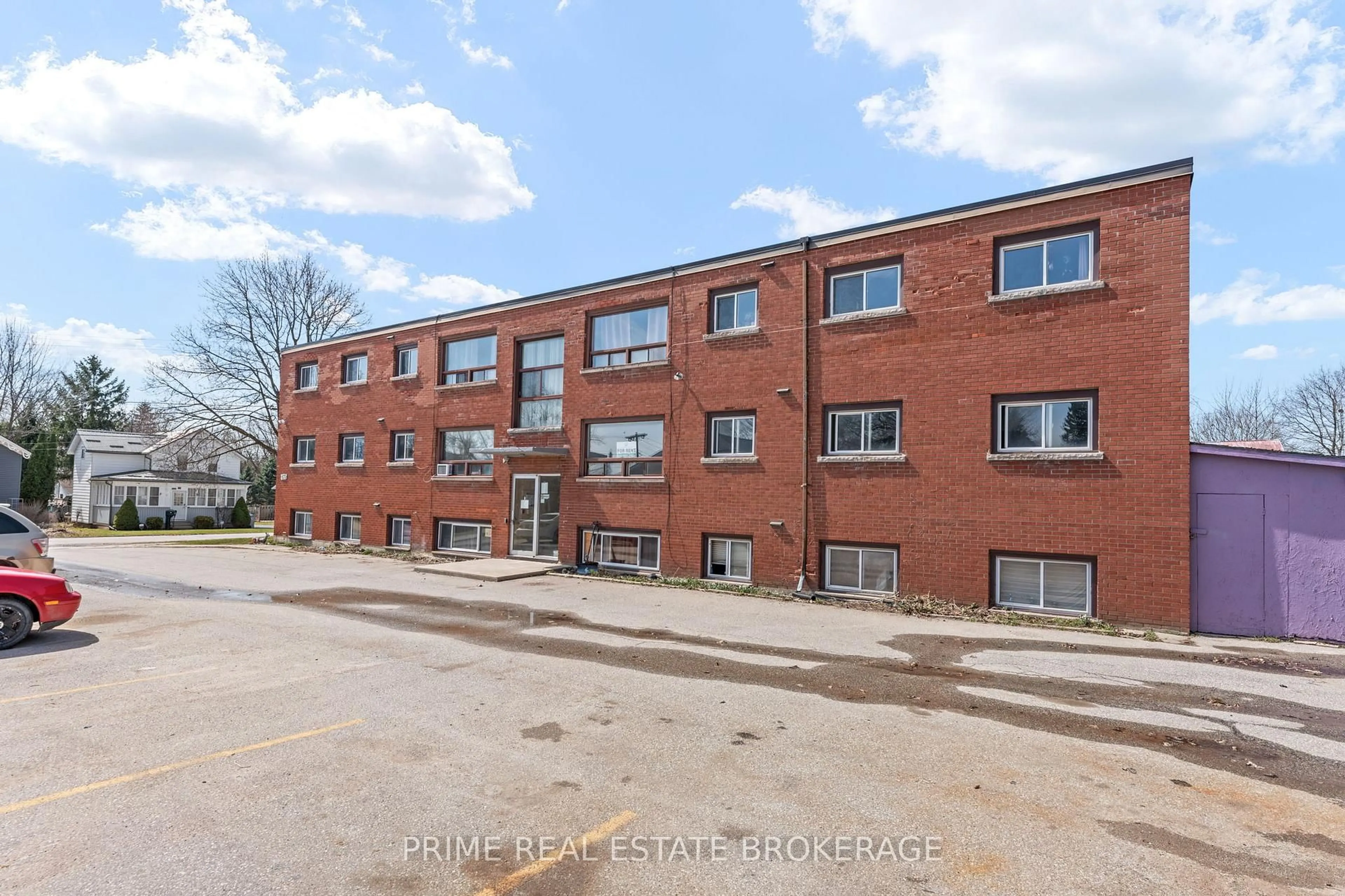 Patio, building for 65 Princess St, Central Huron Ontario N0M 1L0