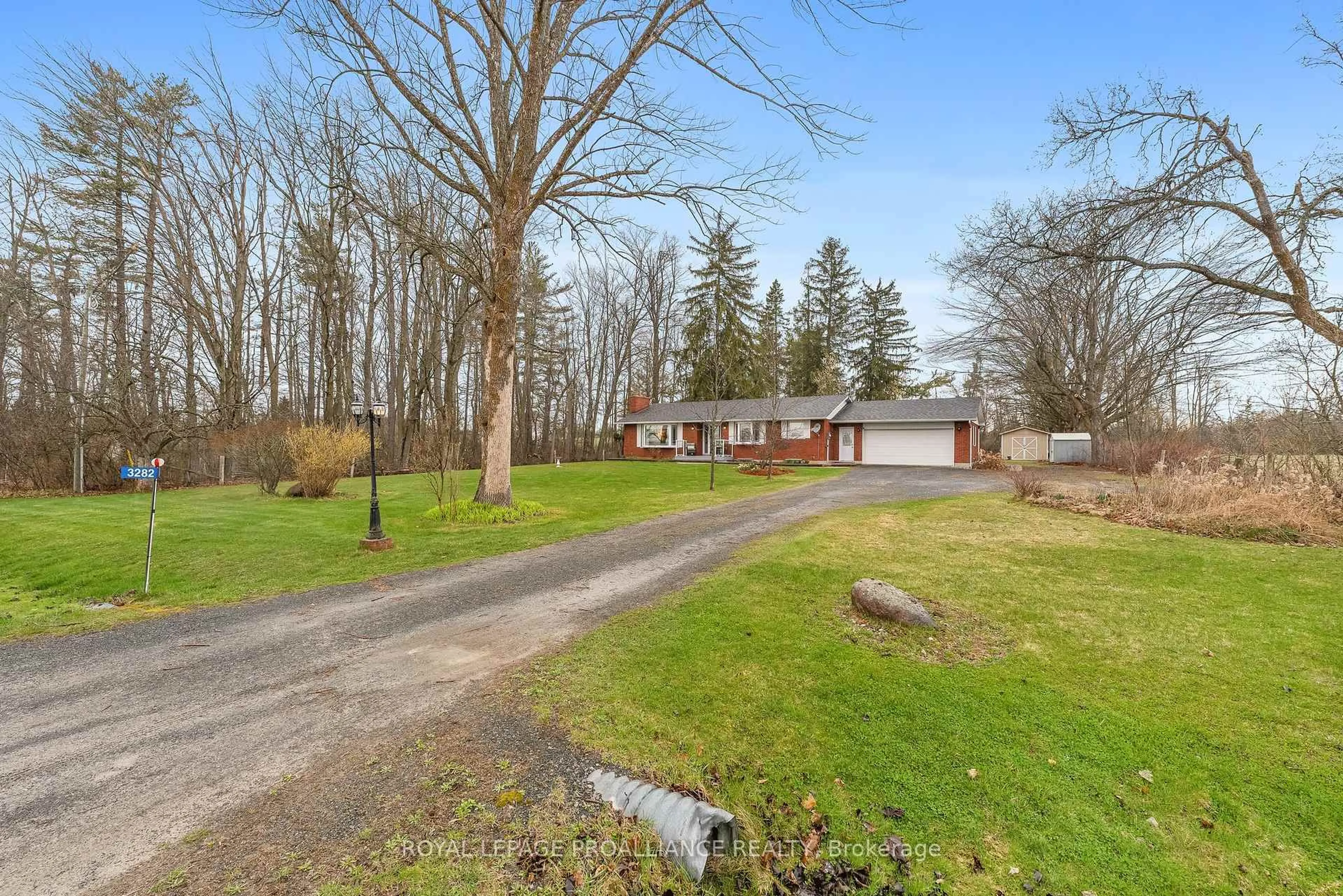 A pic from outside/outdoor area/front of a property/back of a property/a pic from drone, unknown for 3282 10th Line, Trent Hills Ontario K0L 1L0