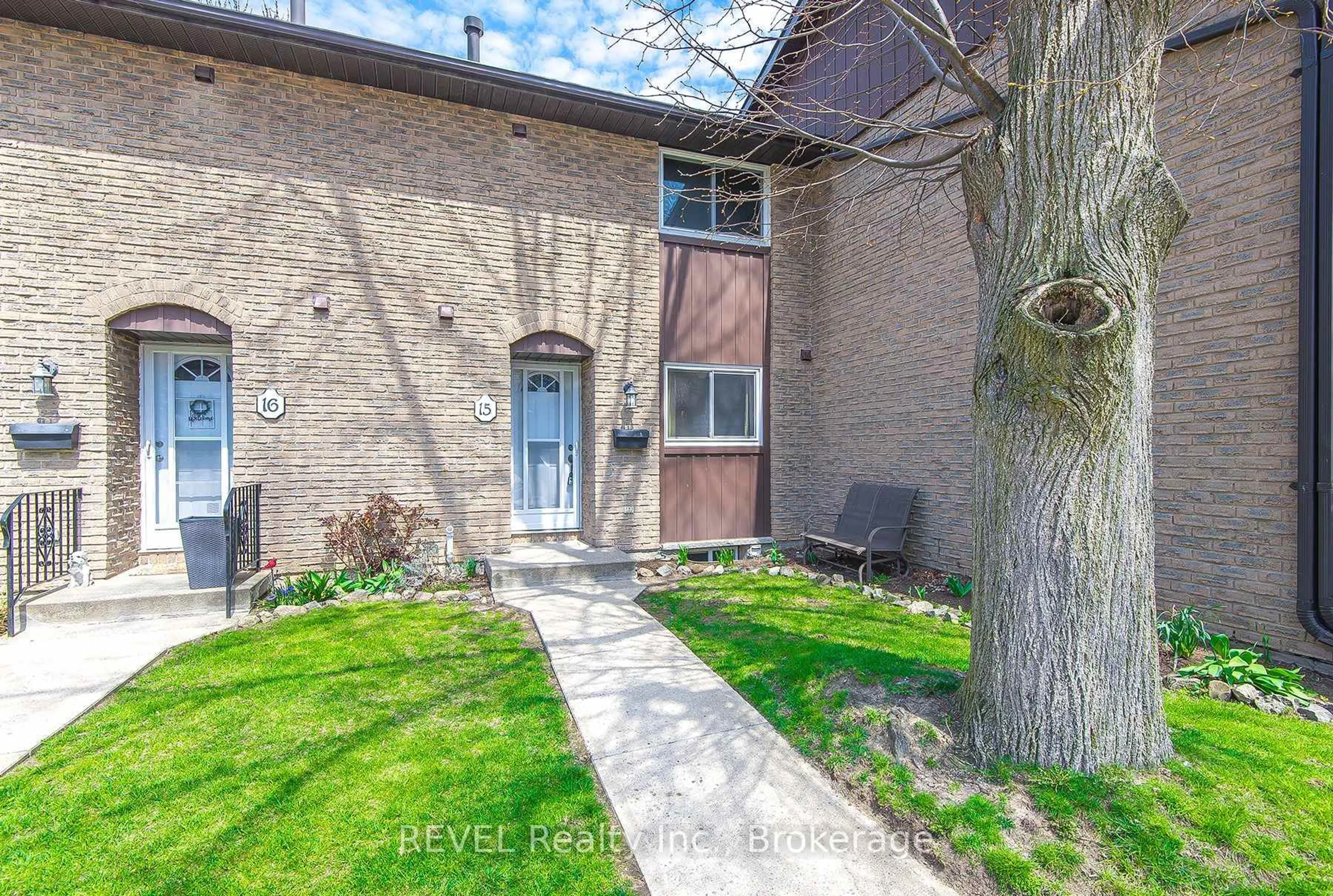 Unknown for 151 Linwell Rd #15, St. Catharines Ontario L2N 6P3