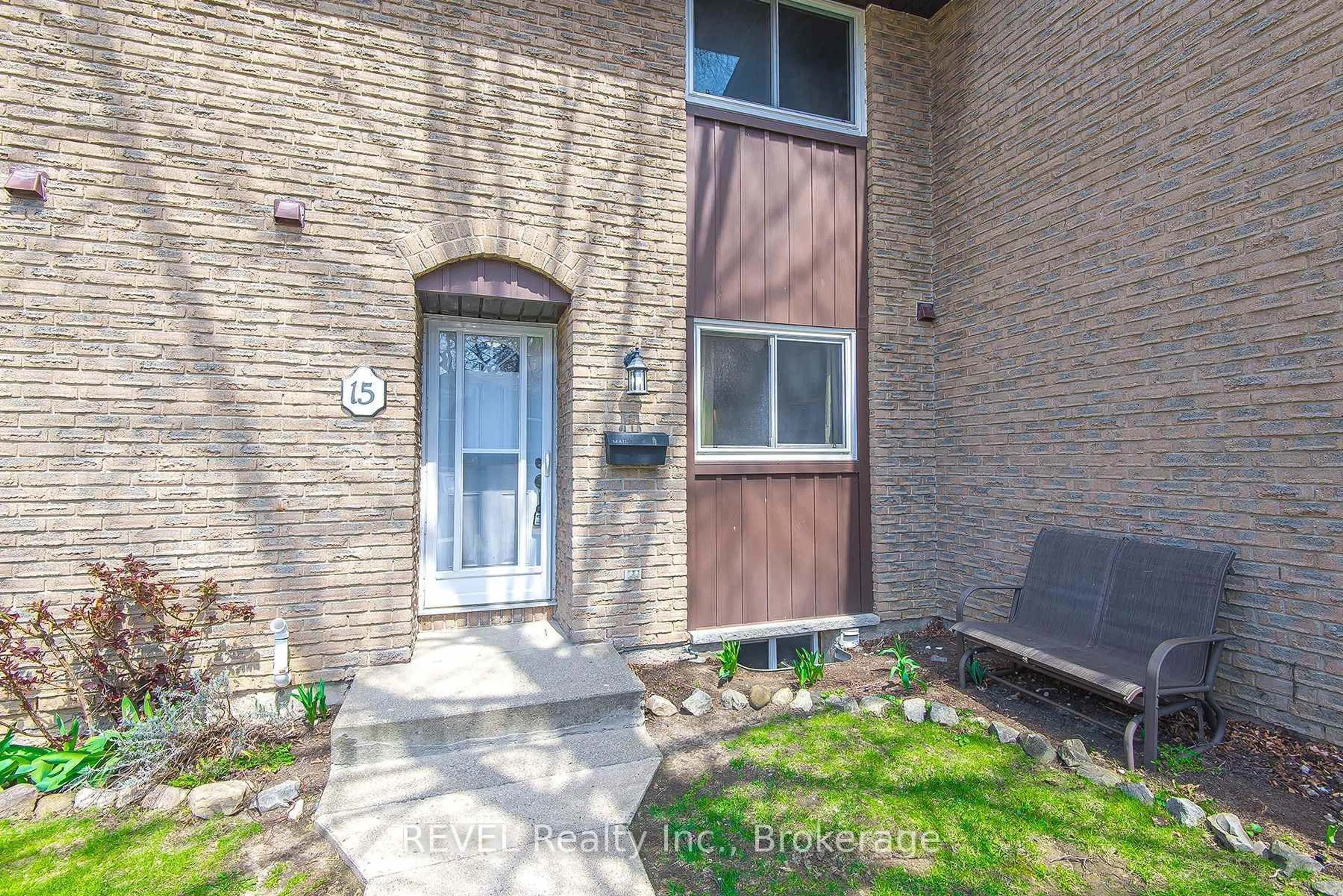 Unknown for 151 Linwell Rd #15, St. Catharines Ontario L2N 6P3